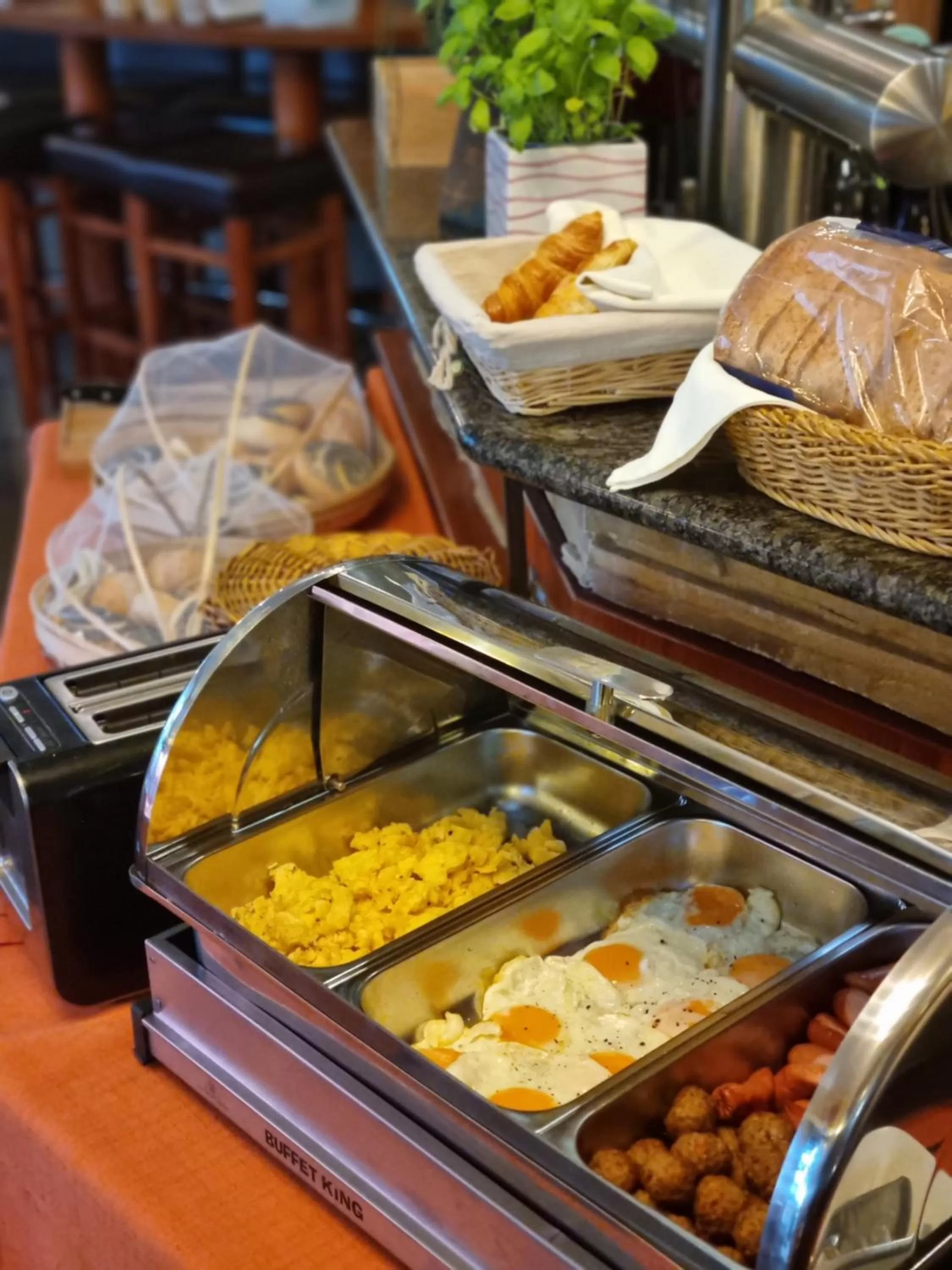 Breakfast in Hotel-Restaurant Axion