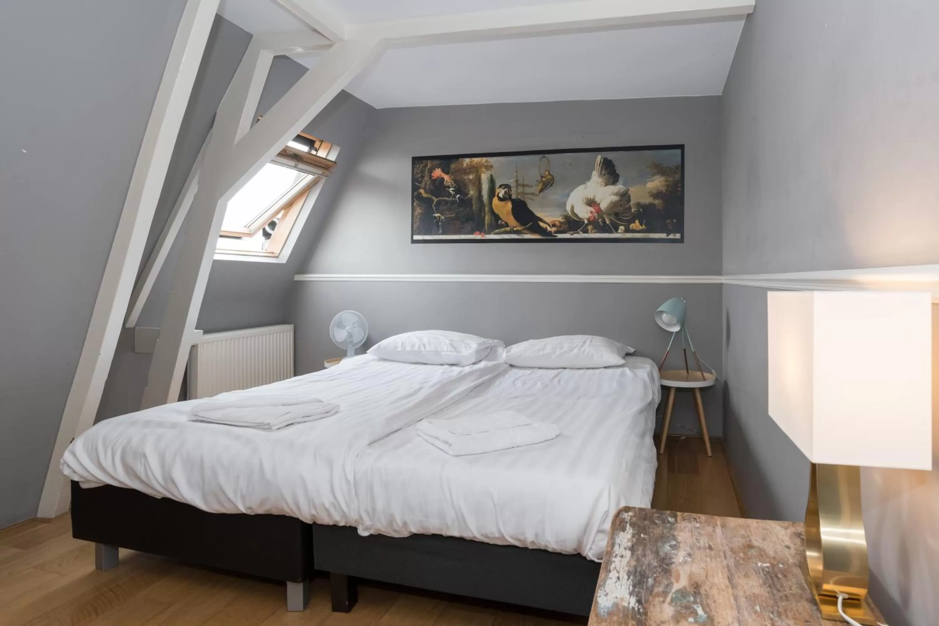 Bed in Westerpark Suites