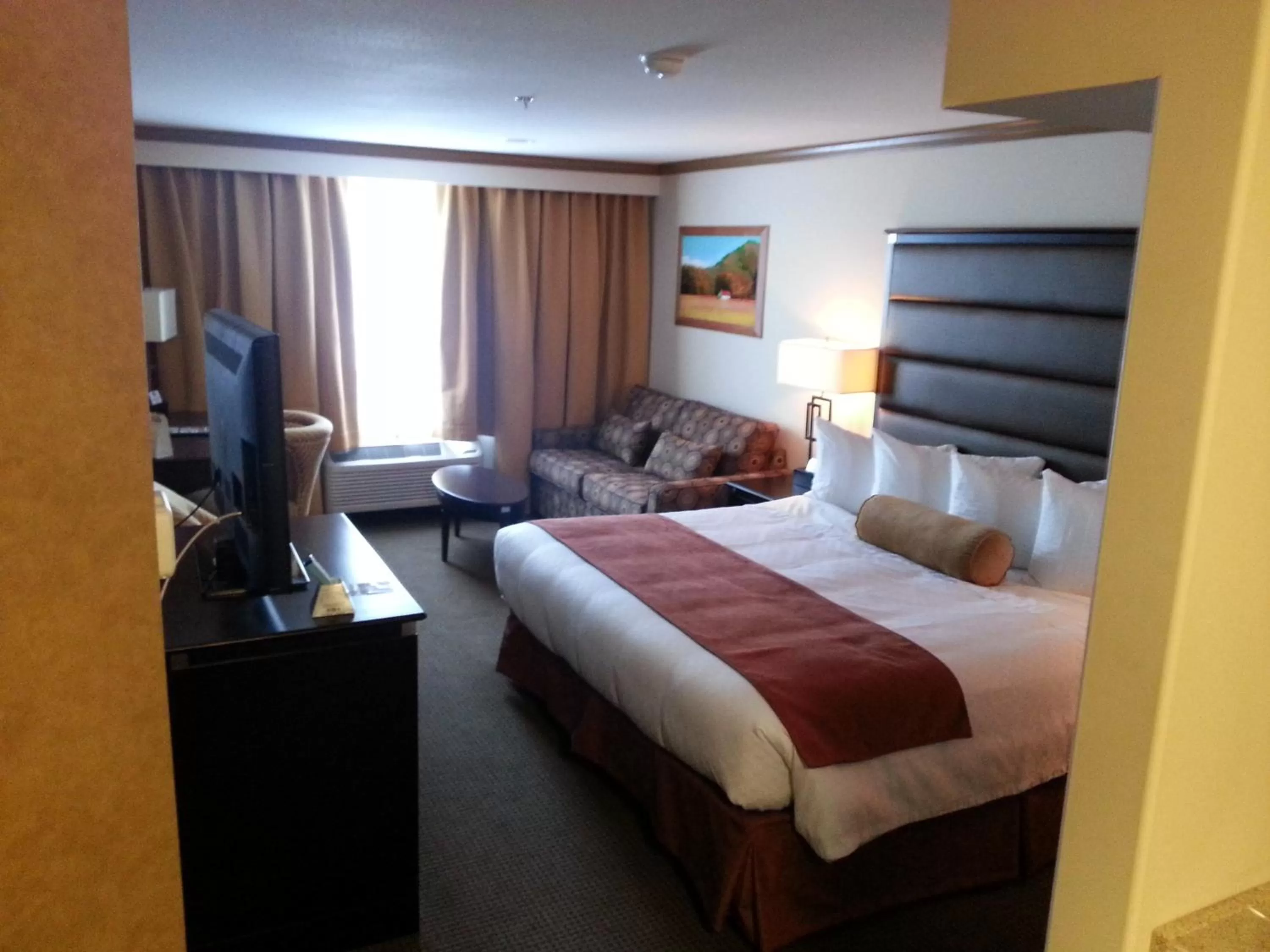 Family Suite - Non-Smoking in Camrose Resort Hotel