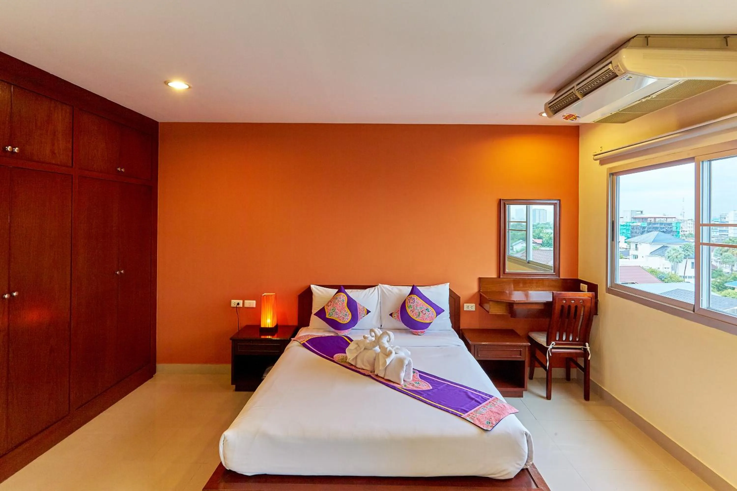 Photo of the whole room, Bed in Sivalai Place
