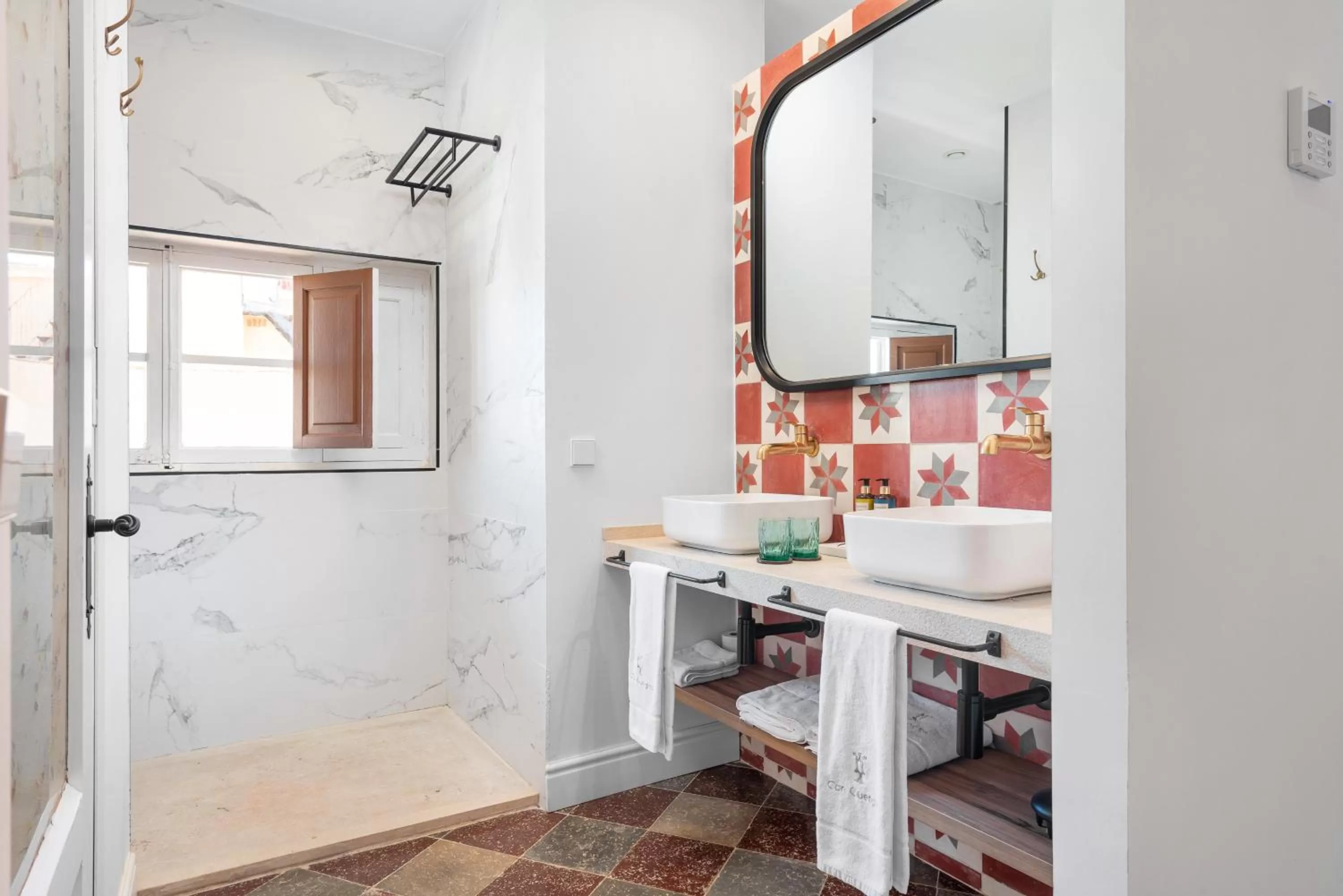 Shower in Hotel Can Quetglas