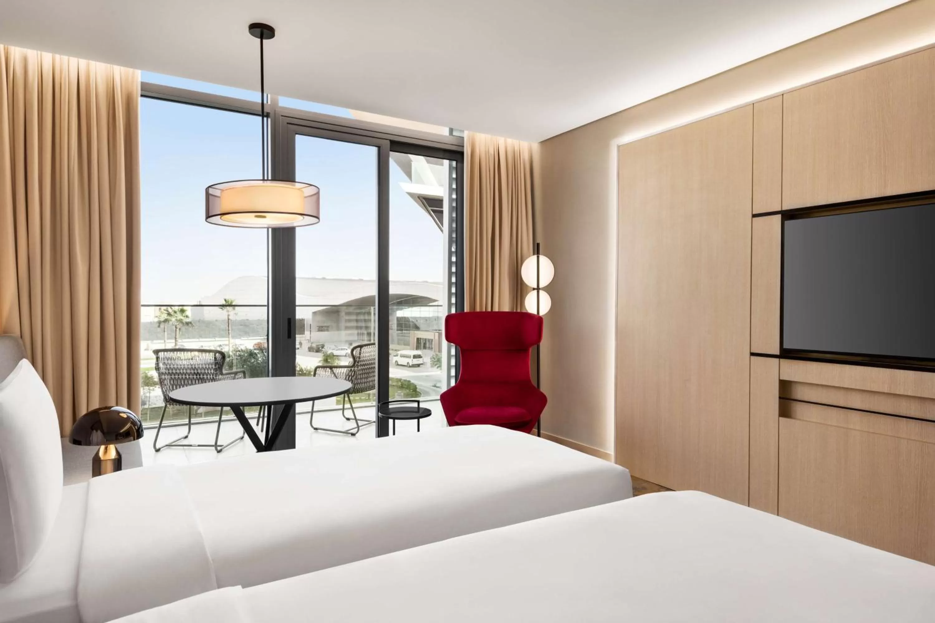 Bedroom, Bed in Radisson Blu Hotel Riyadh Convention and Exhibition Center