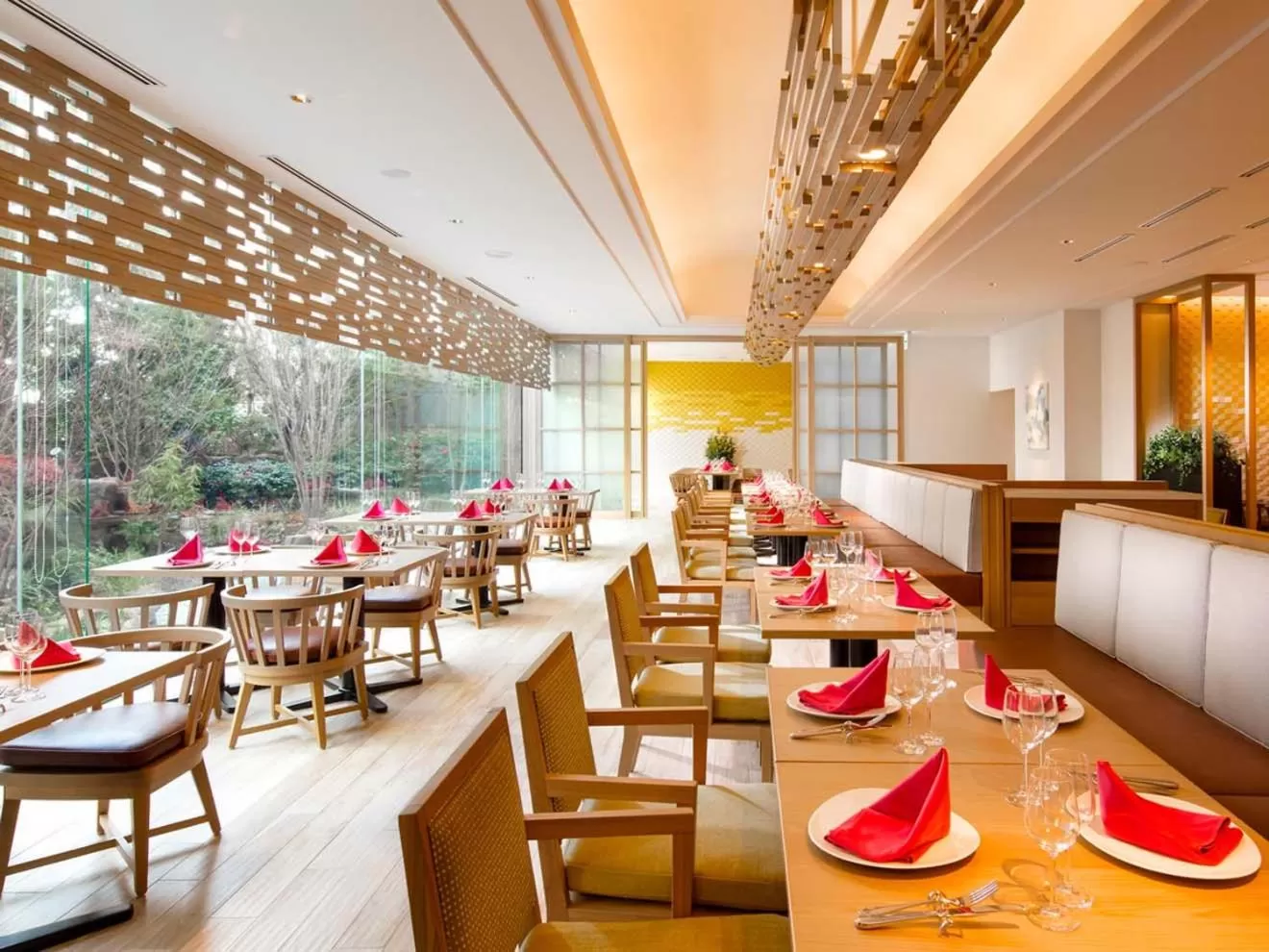 Restaurant/places to eat in Hotel Nikko Himeji