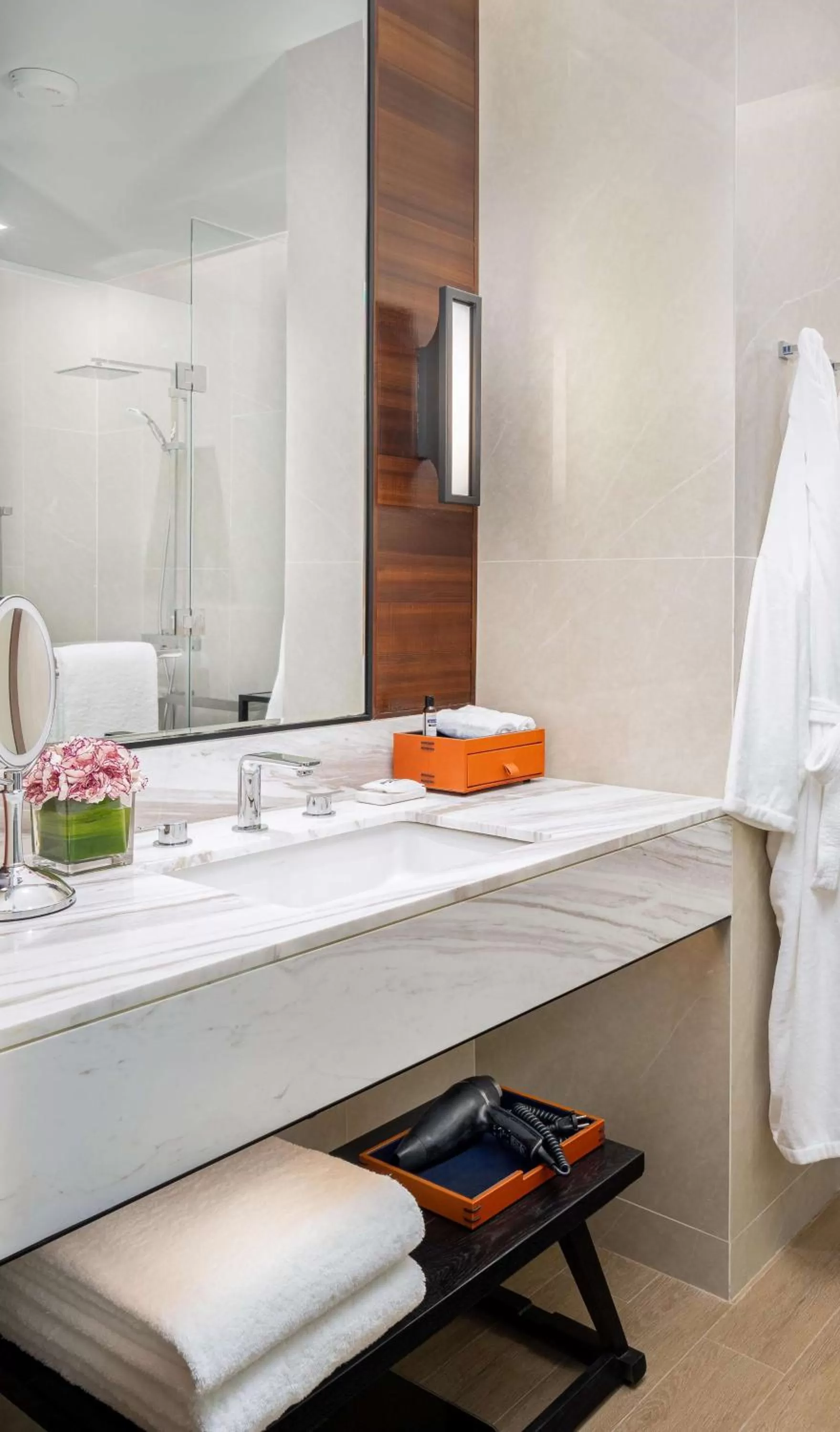 Bathroom in Hyatt Regency Phnom Penh