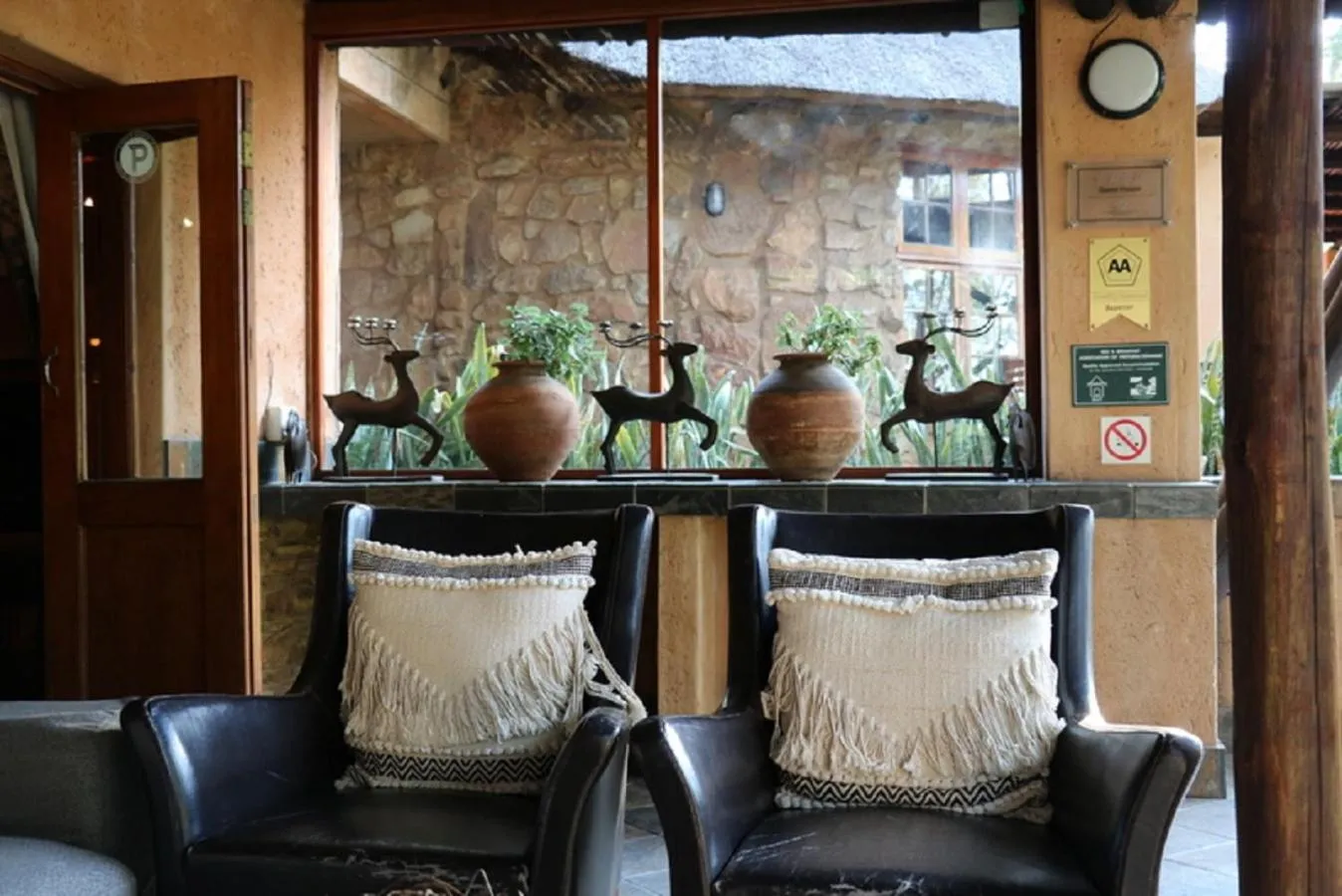 Facade/entrance in Sherewood Lodge