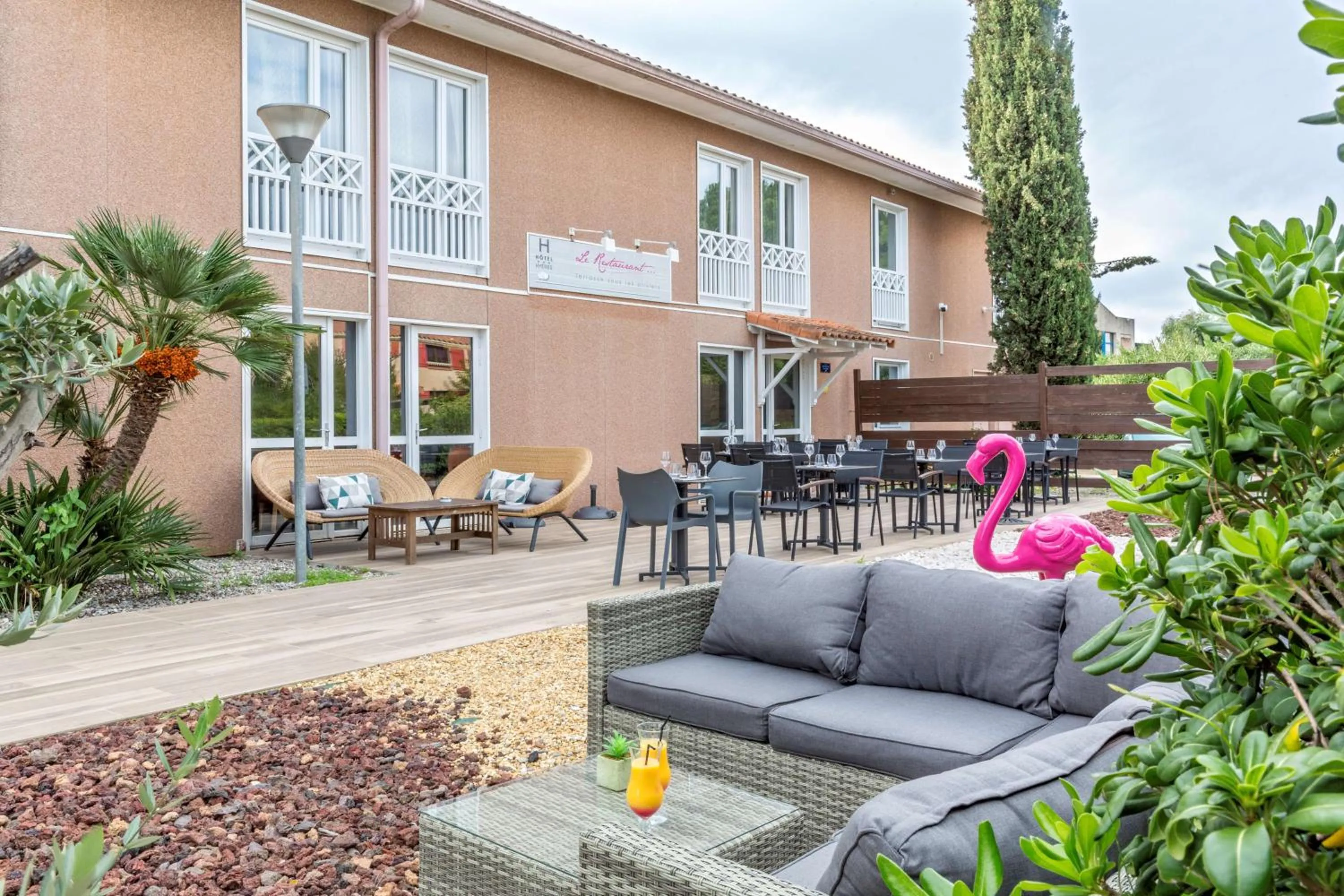 Restaurant/places to eat in Best Western Plus Hyères Côte D'Azur