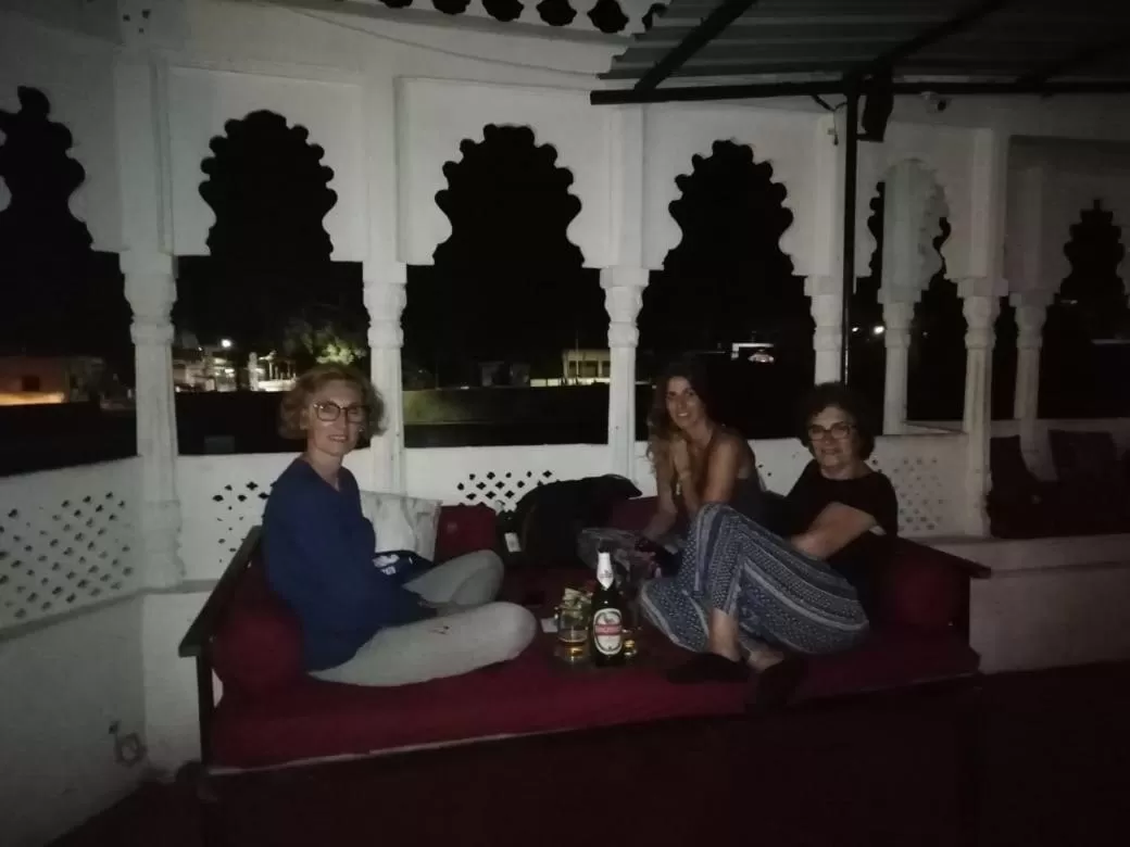 Drinks in Hotel Bundi House