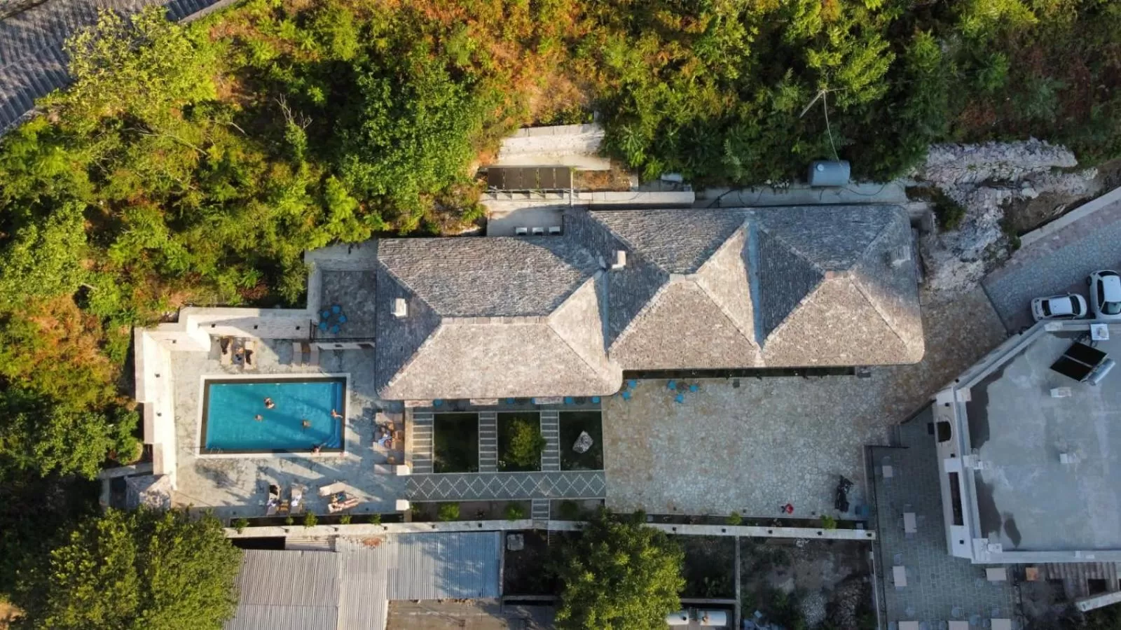 Property building in Rose Garden Hotel