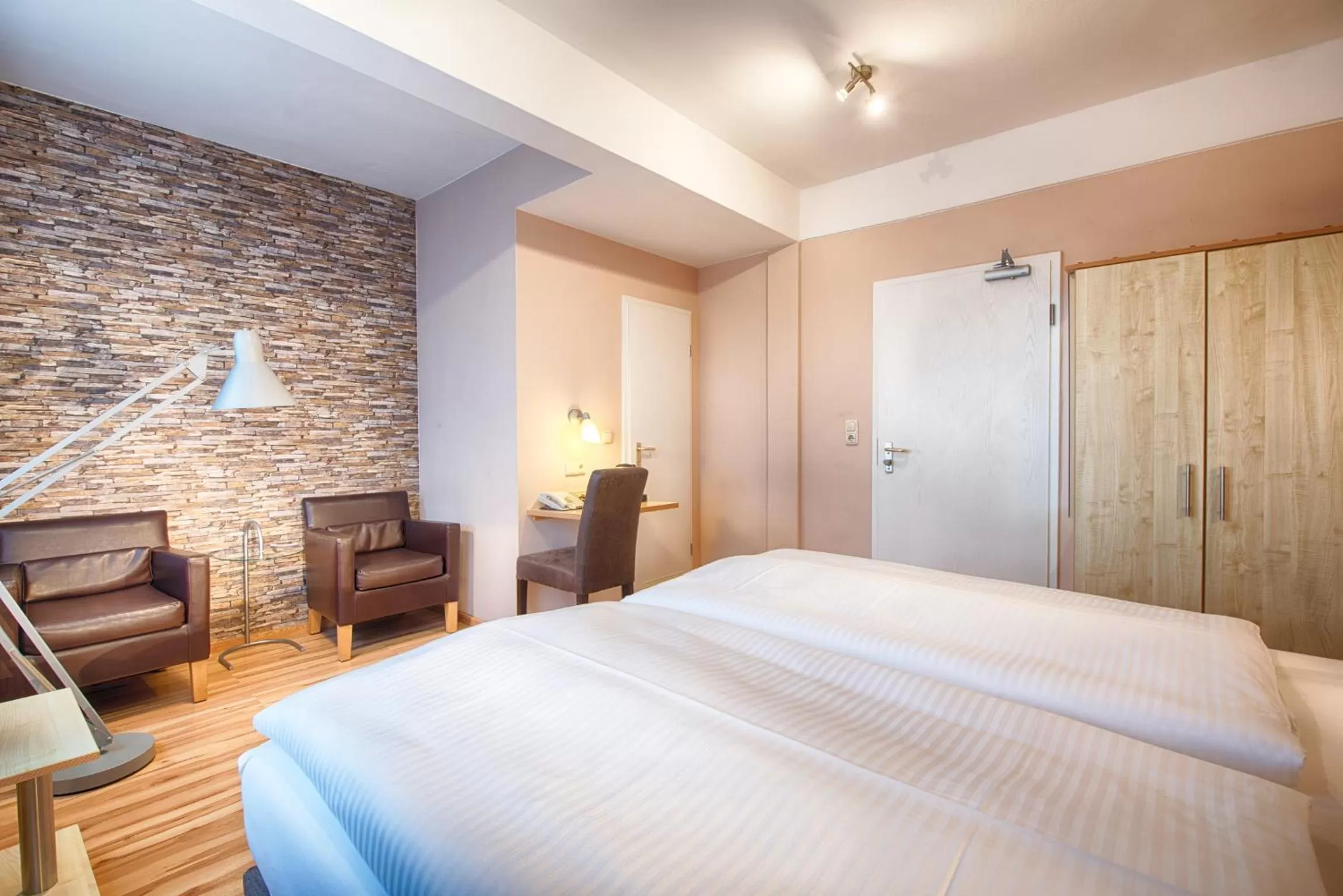 Photo of the whole room, Bed in enjoy hotel Berlin City Messe