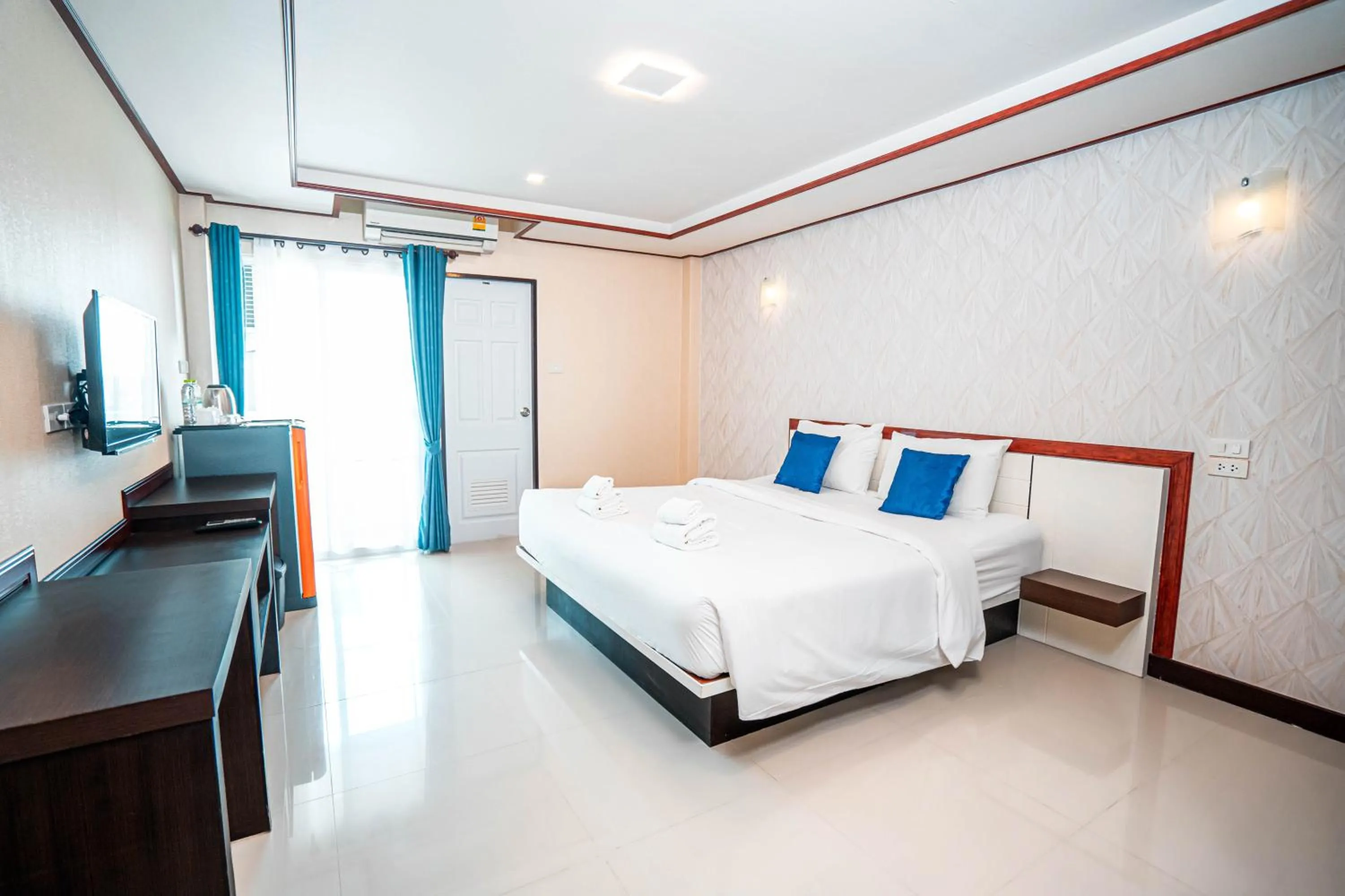 Bedroom, Bed in Blue Sky Residence Airport