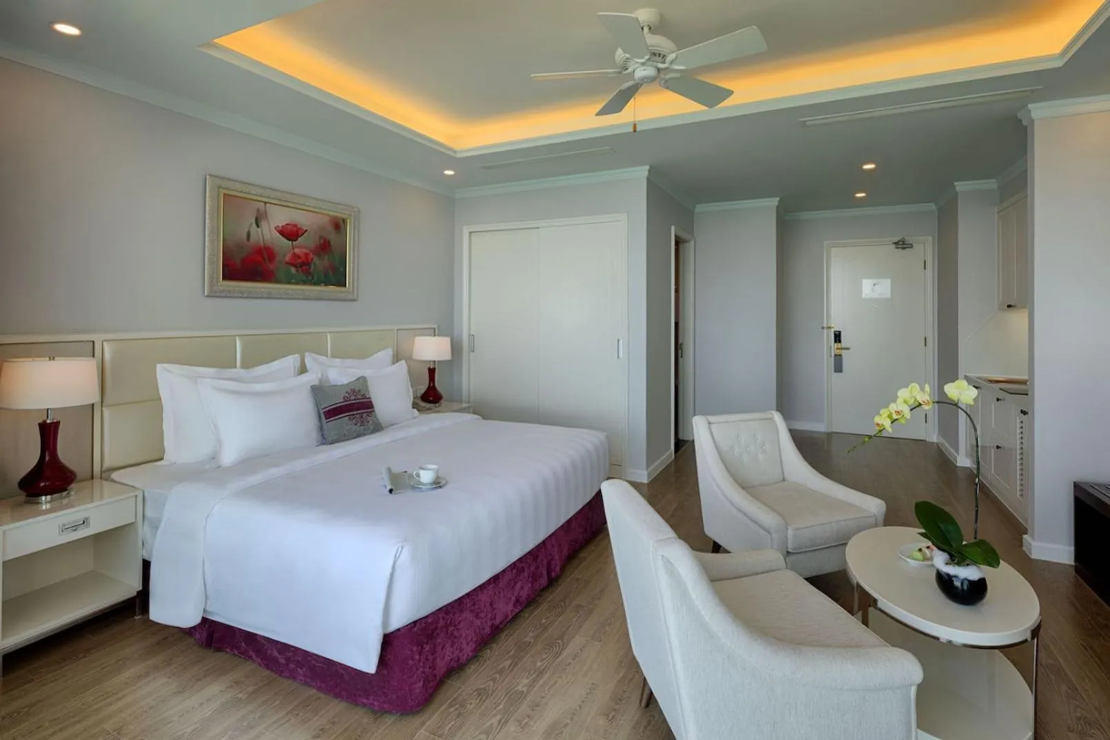 Bedroom, Bed in Vinpearl Beachfront Nha Trang