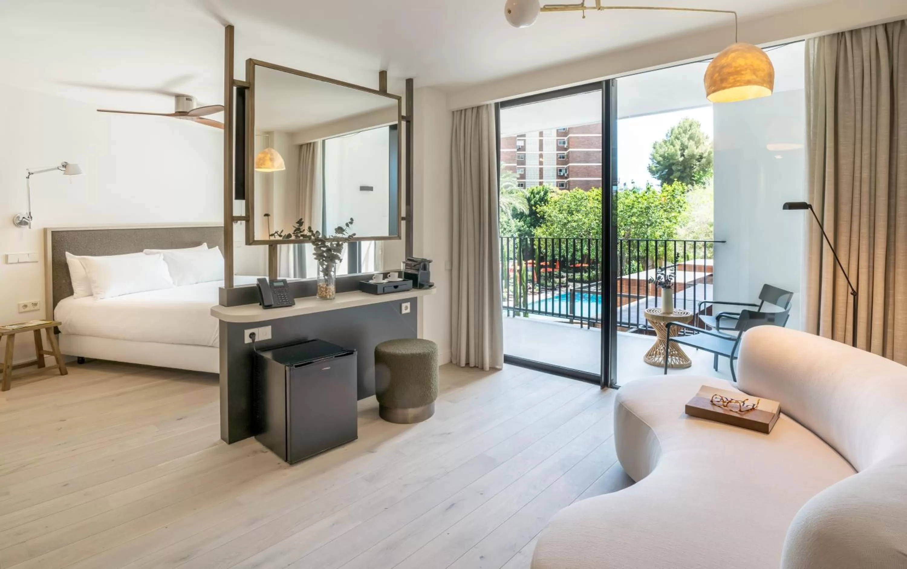 Balcony/Terrace, Bed in Mercure Benidorm