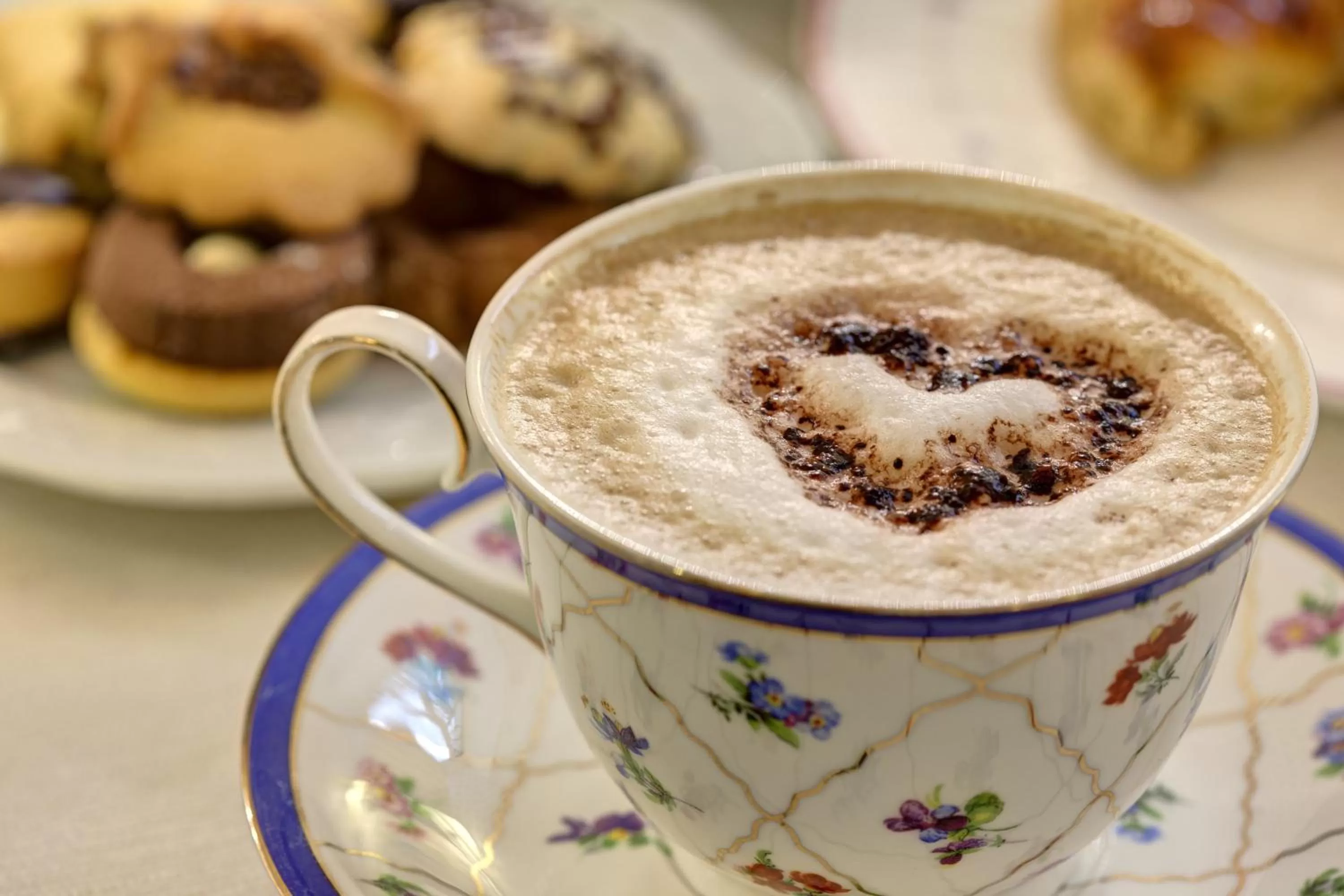 Food and drinks in Hotel Residenza In Farnese