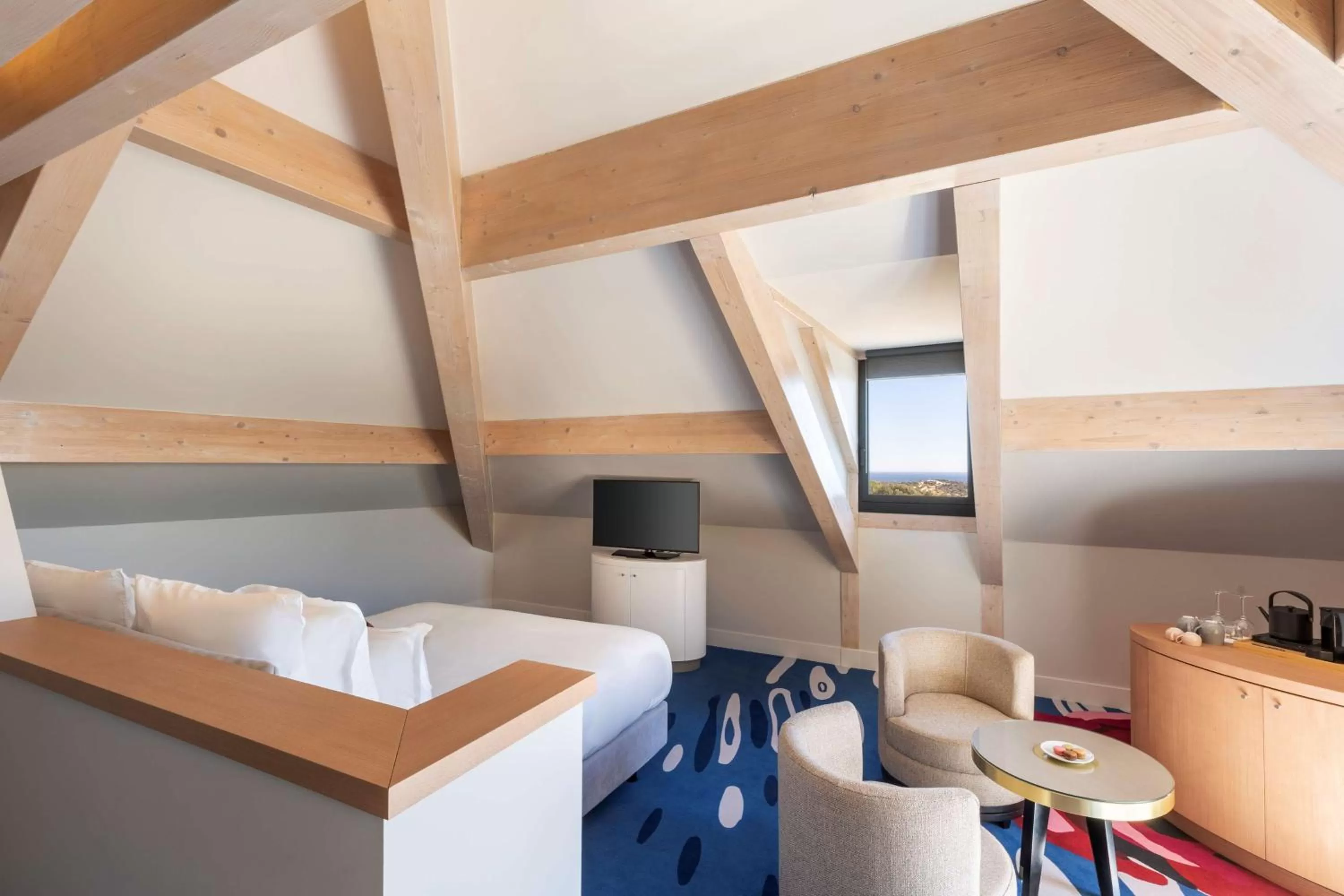 Junior King Suite in Eden Rose Grand Hotel BW Premier Collection