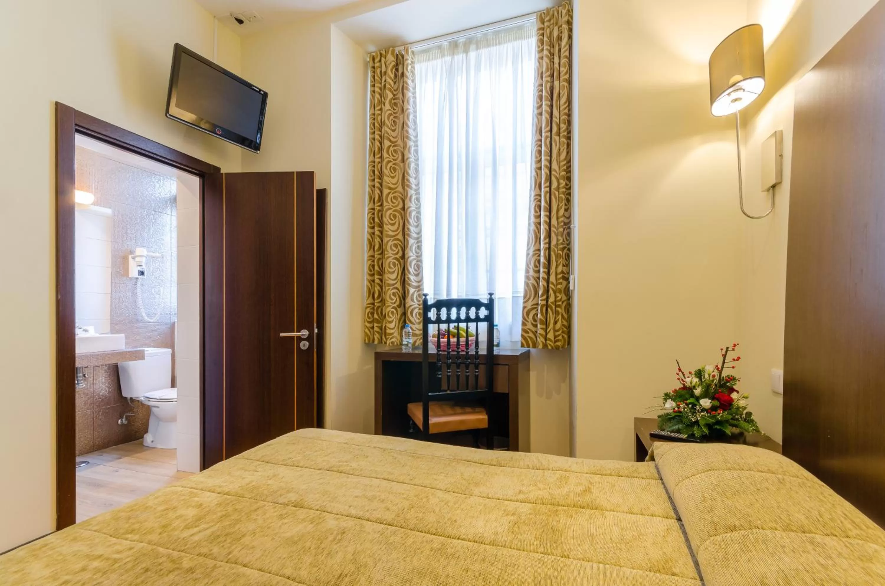 Decorative detail, Bed in Hotel Duas Nações