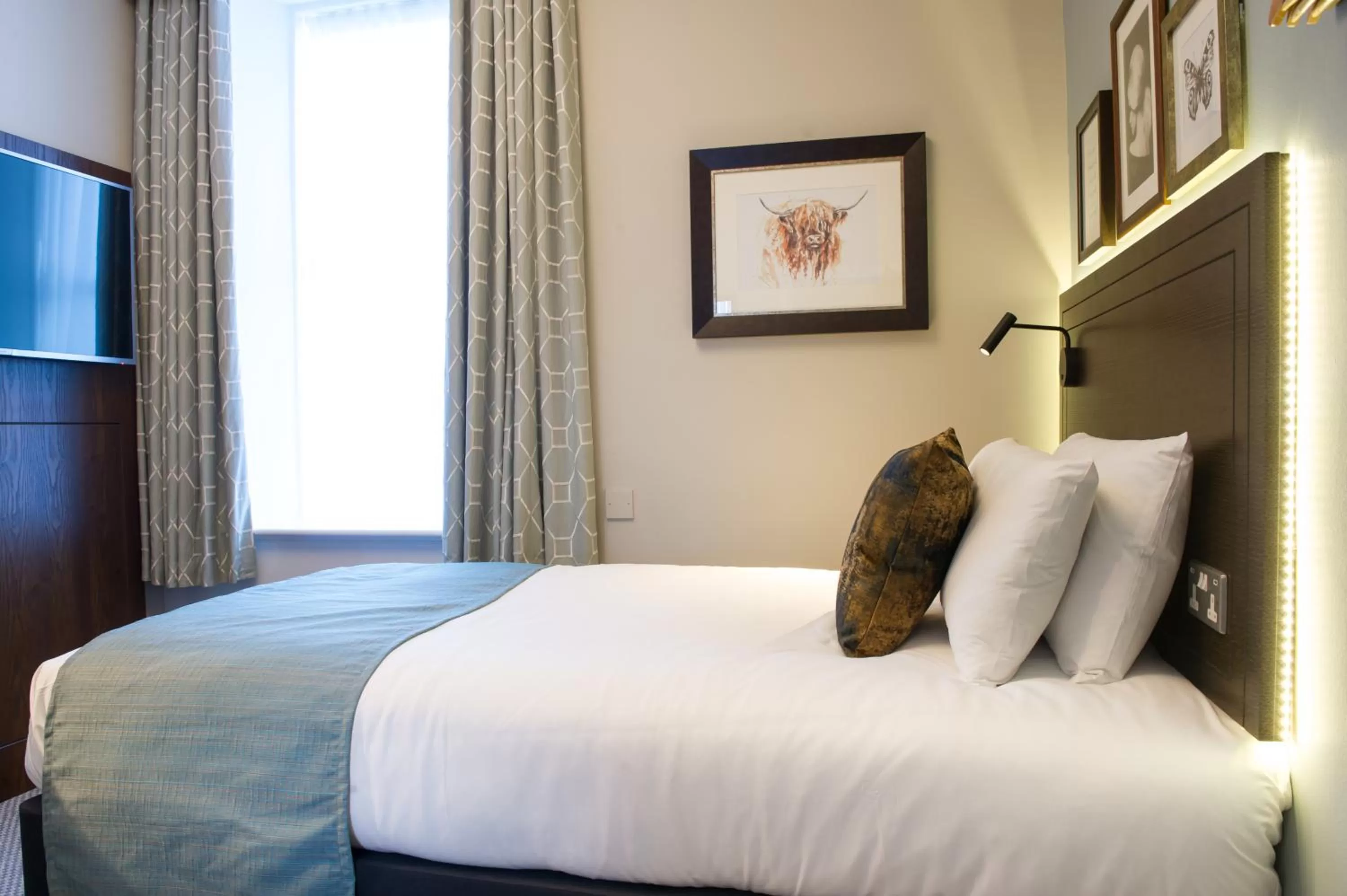 Bed in Balloch House by Innkeeper's Collection