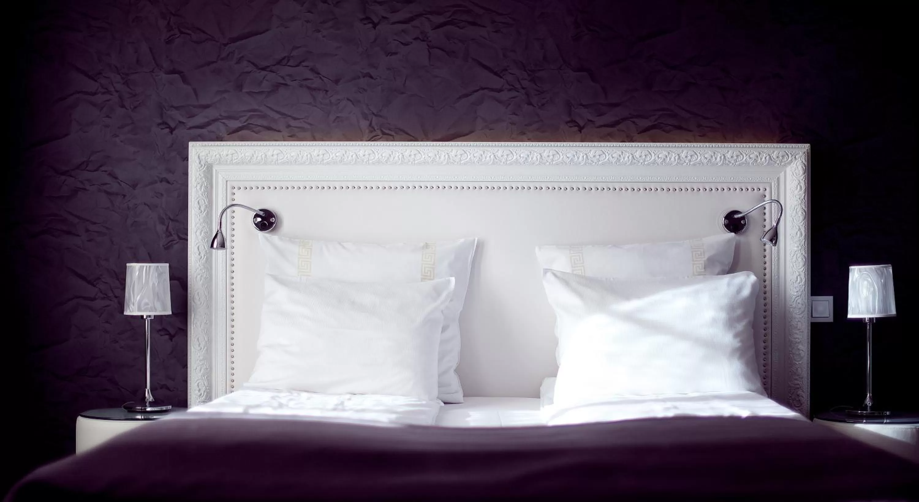 Bed in Home Hotel Savoy