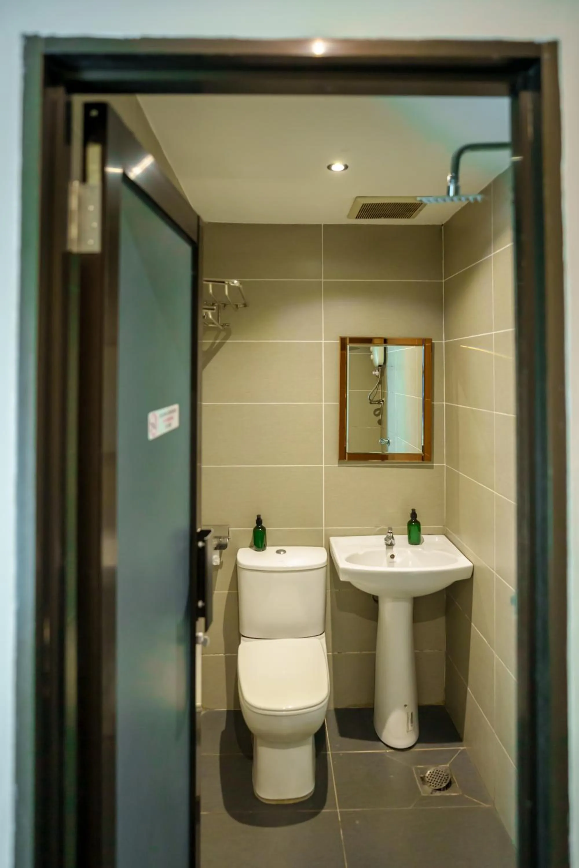 Shower in Euro Life Hotel @ KL Sentral