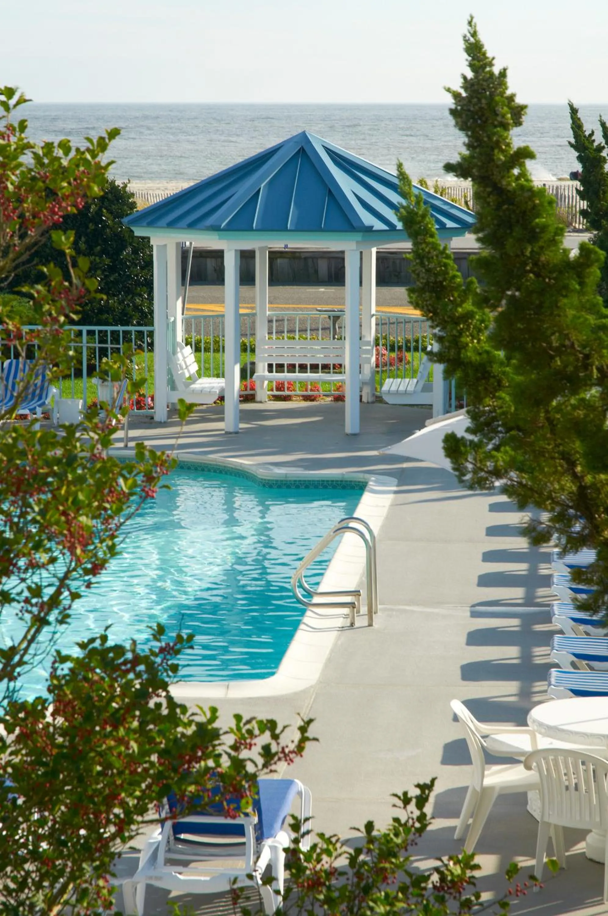 Pool view in Sea Crest Inn