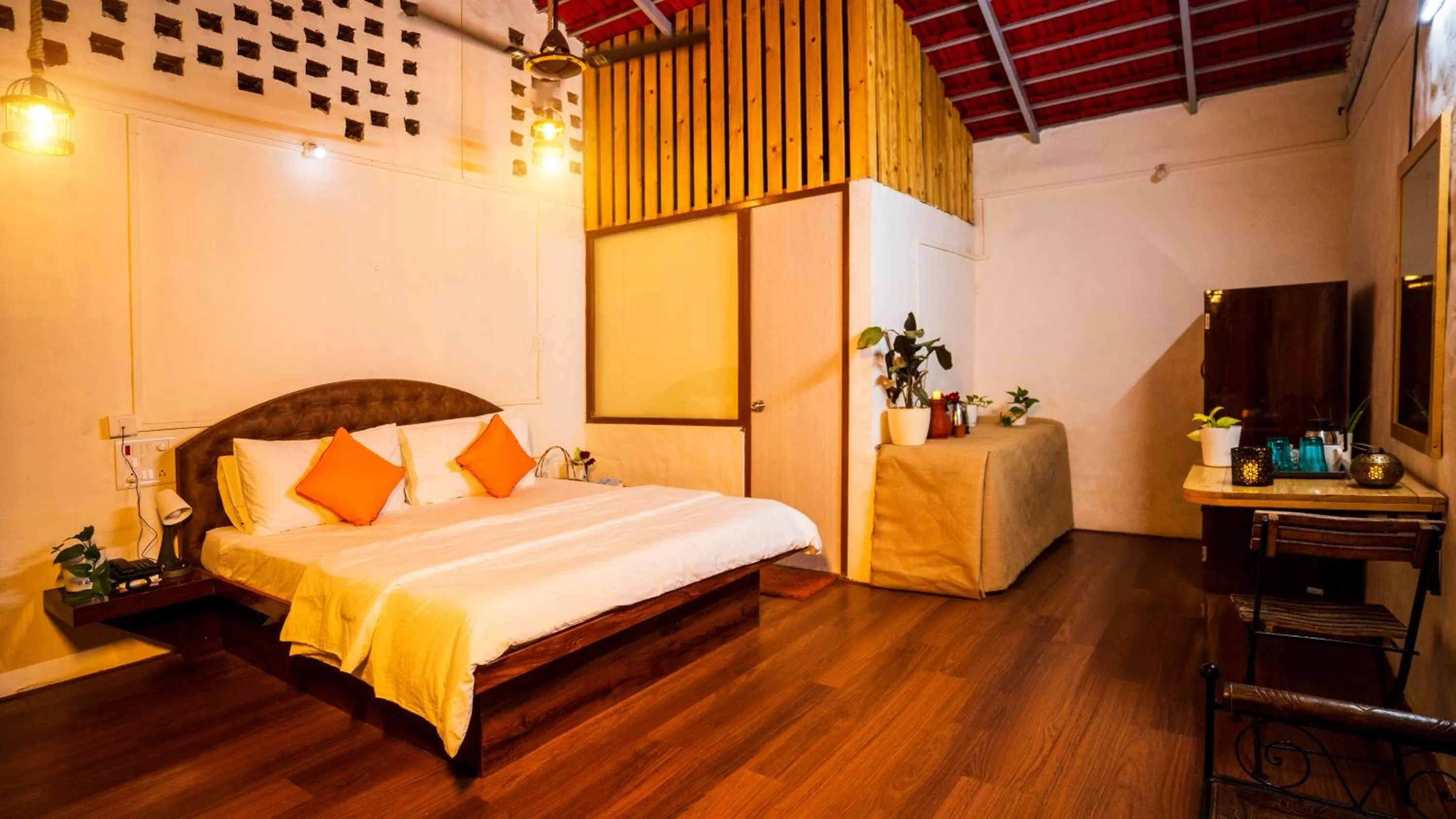 Photo of the whole room, Bed in Saveda Farm & Cottages