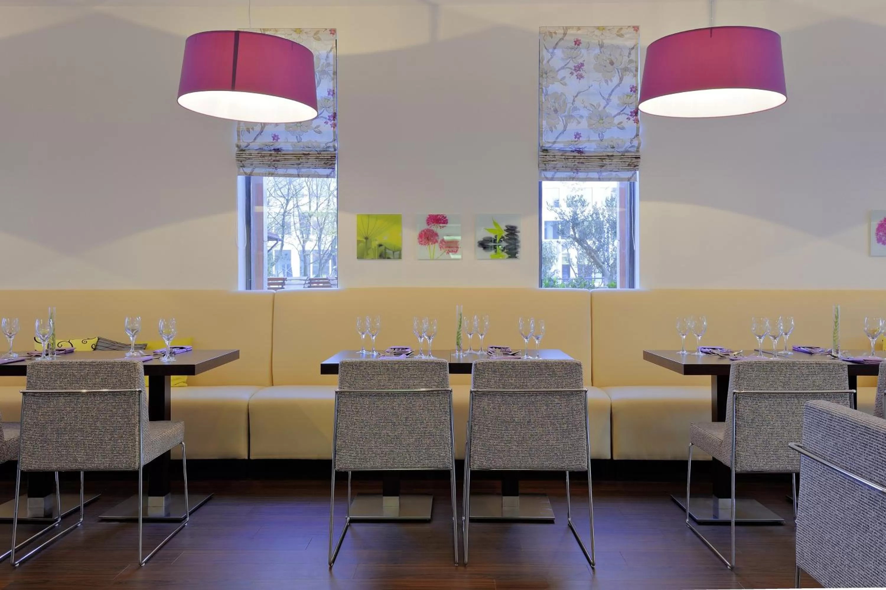 Restaurant/places to eat in Radisson Blu Conference Hotel, Düsseldorf