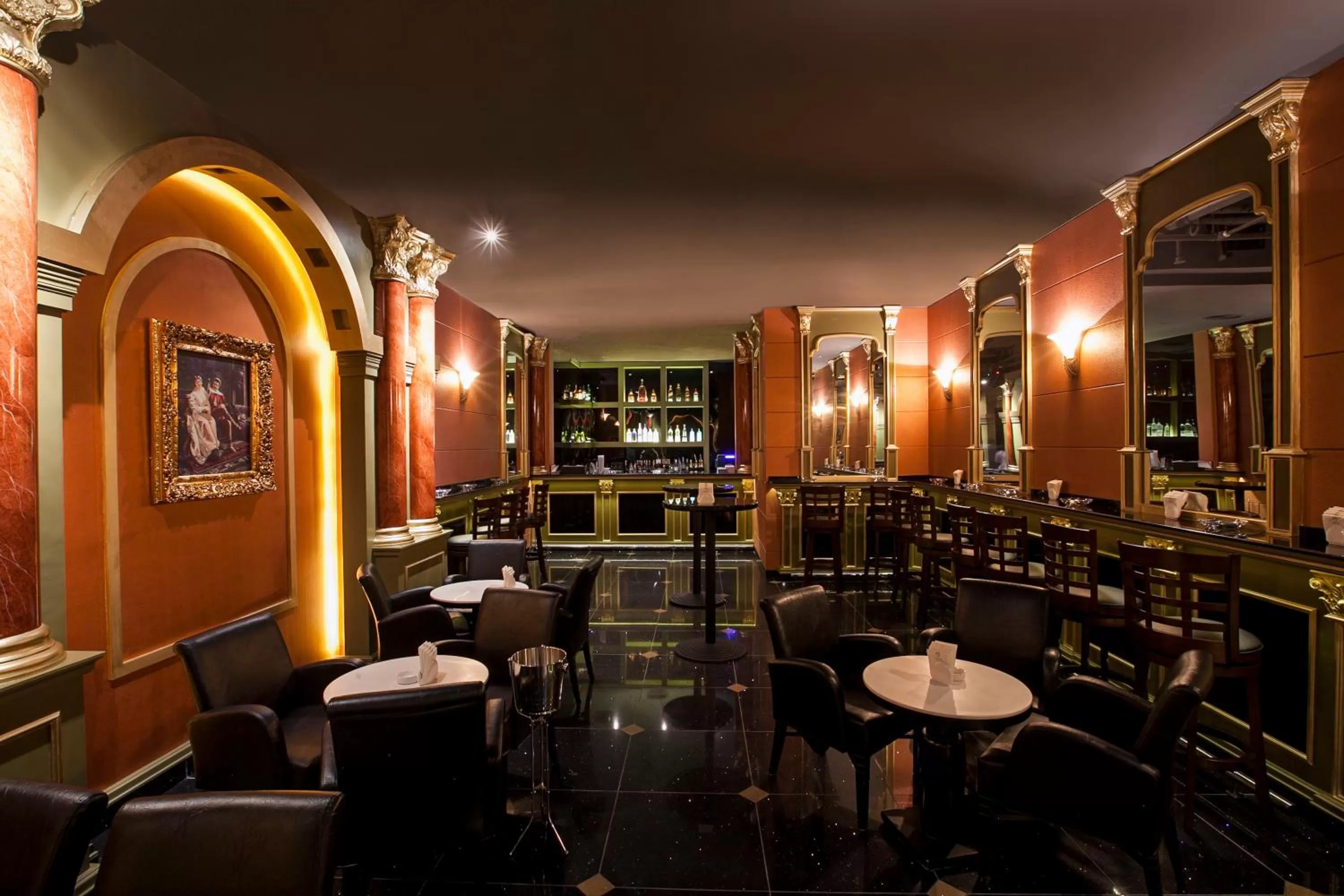 Restaurant/places to eat in Al Sarab Hotel