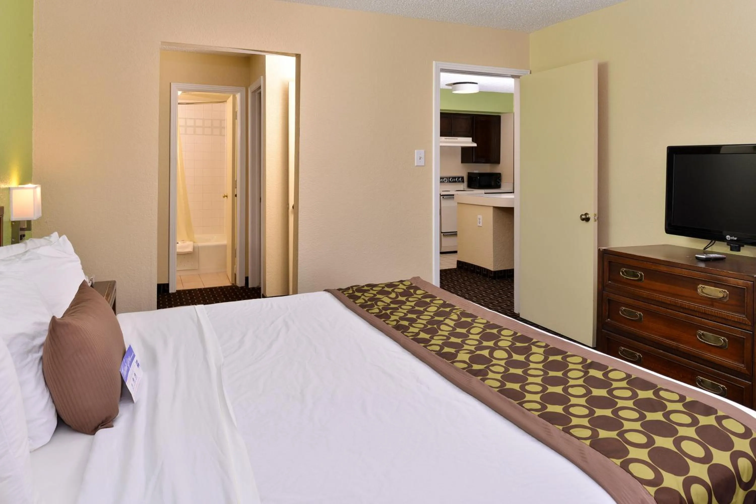 Bedroom in Americas Best Value Inn & Suites Extended Stay - Tulsa