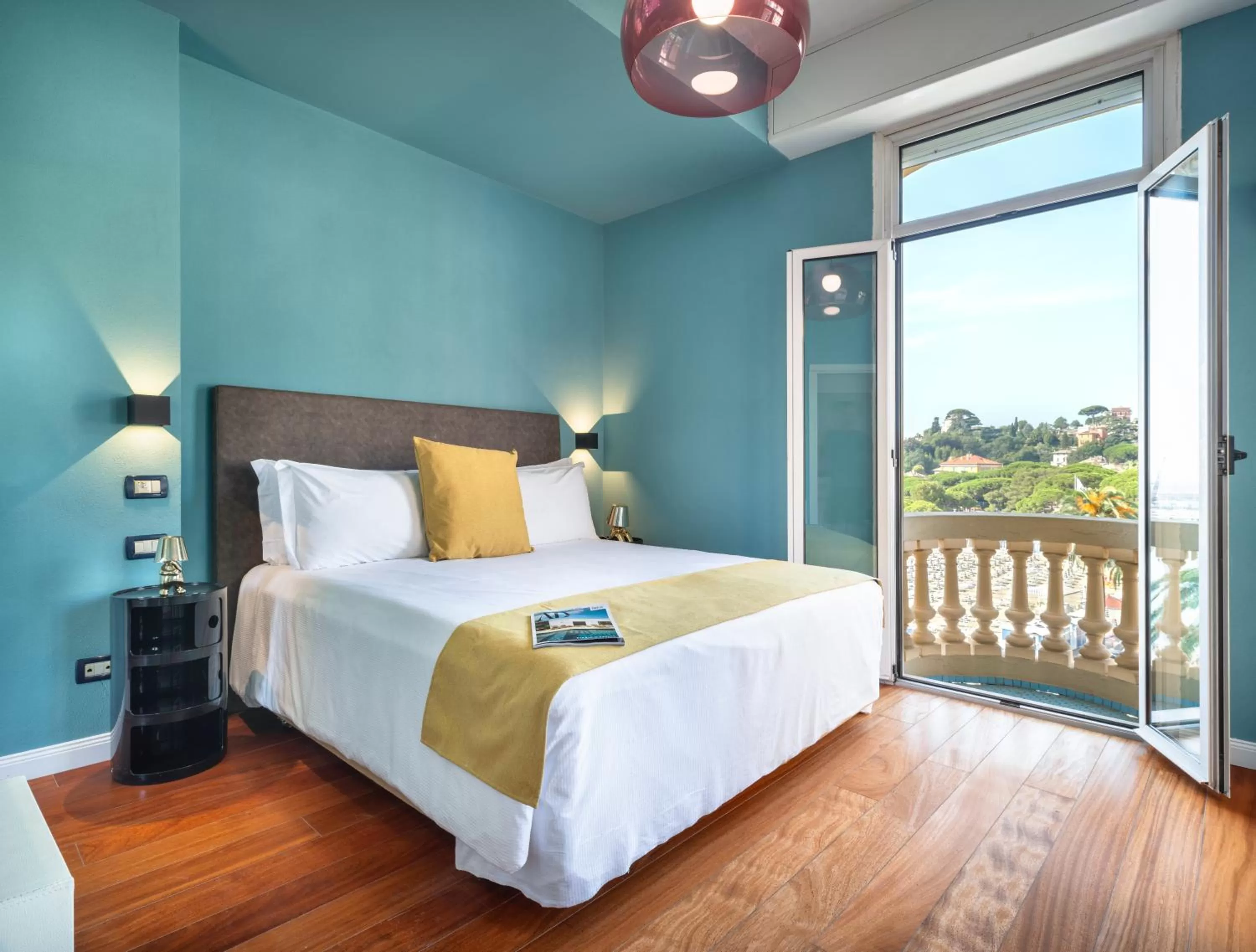 Bed in Rosabianca Boutique Hotel