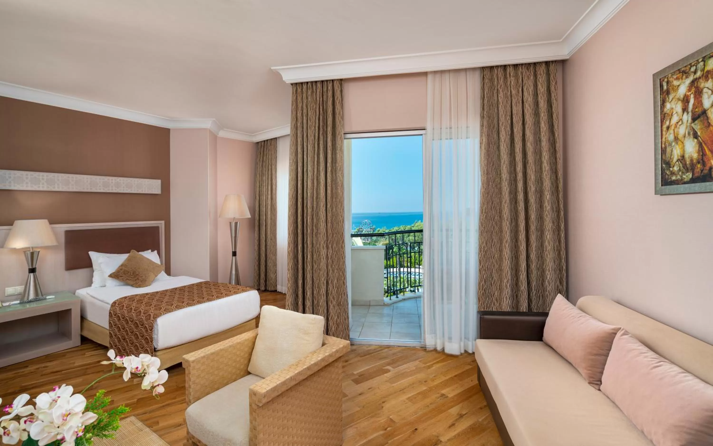 Photo of the whole room, Bed in Mukarnas Spa & Resort Hotel