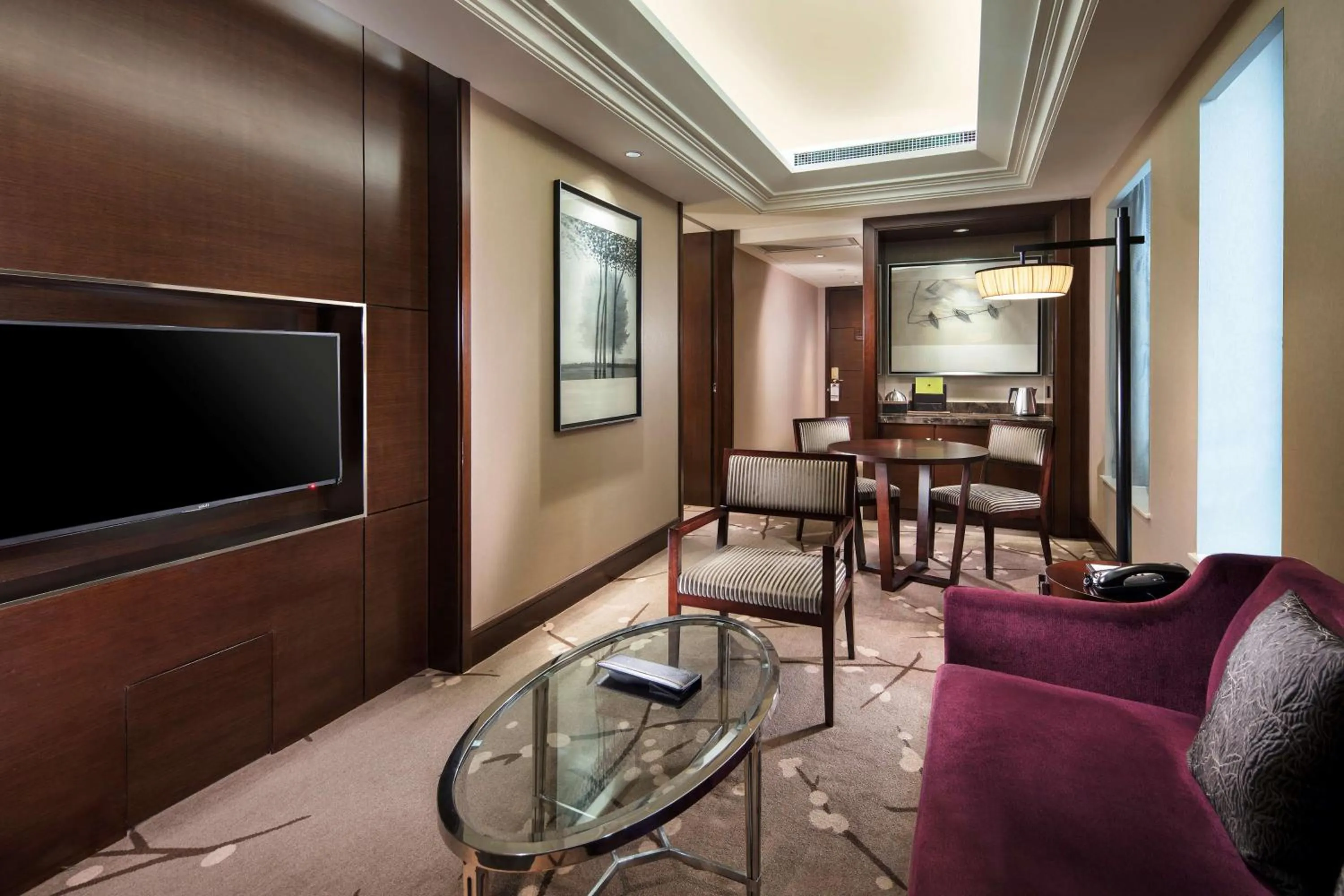 Bedroom in DoubleTree by Hilton Chongqing - Guanyinqiao railway station