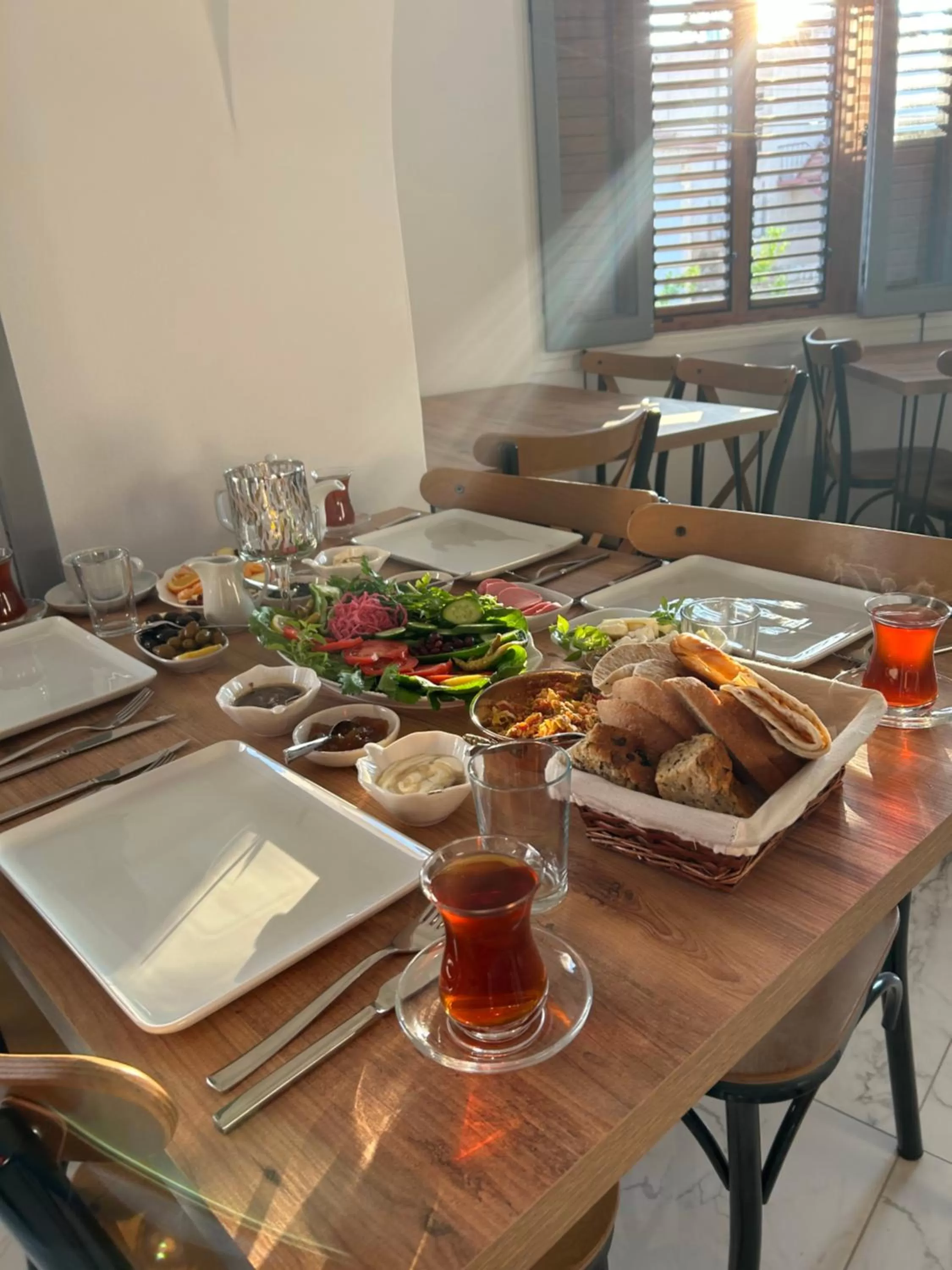 Food and drinks in Royal Goddess Guest House, Walled City