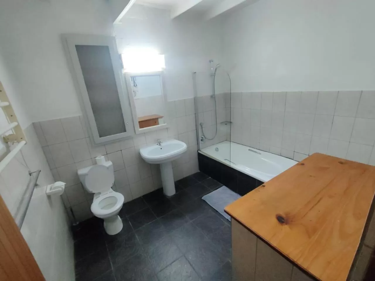 Bathroom in Blue Mountain Farm Lodge, Cabins & Cottages