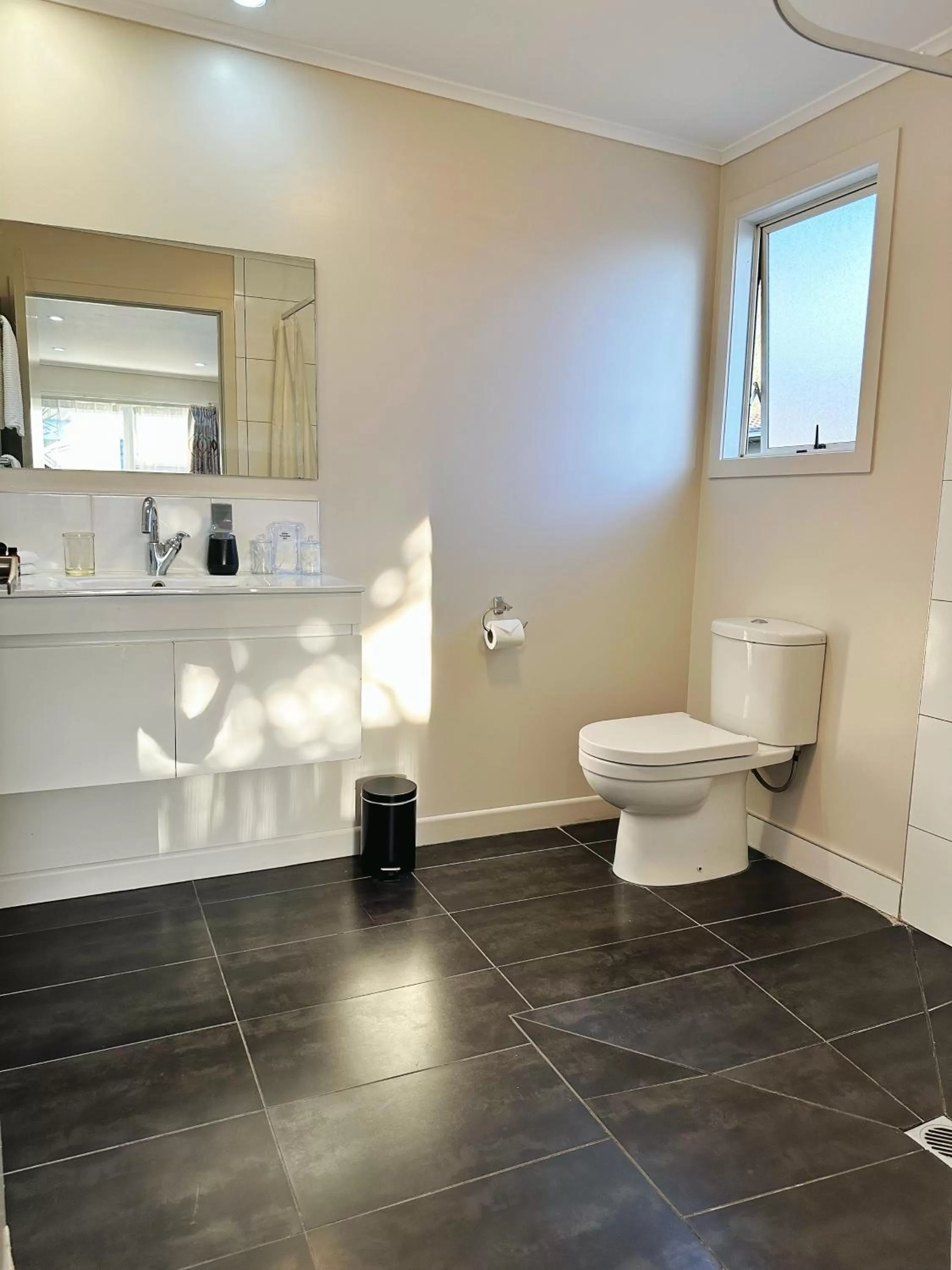 Red Rock Thermal Motel - Mineral Pool