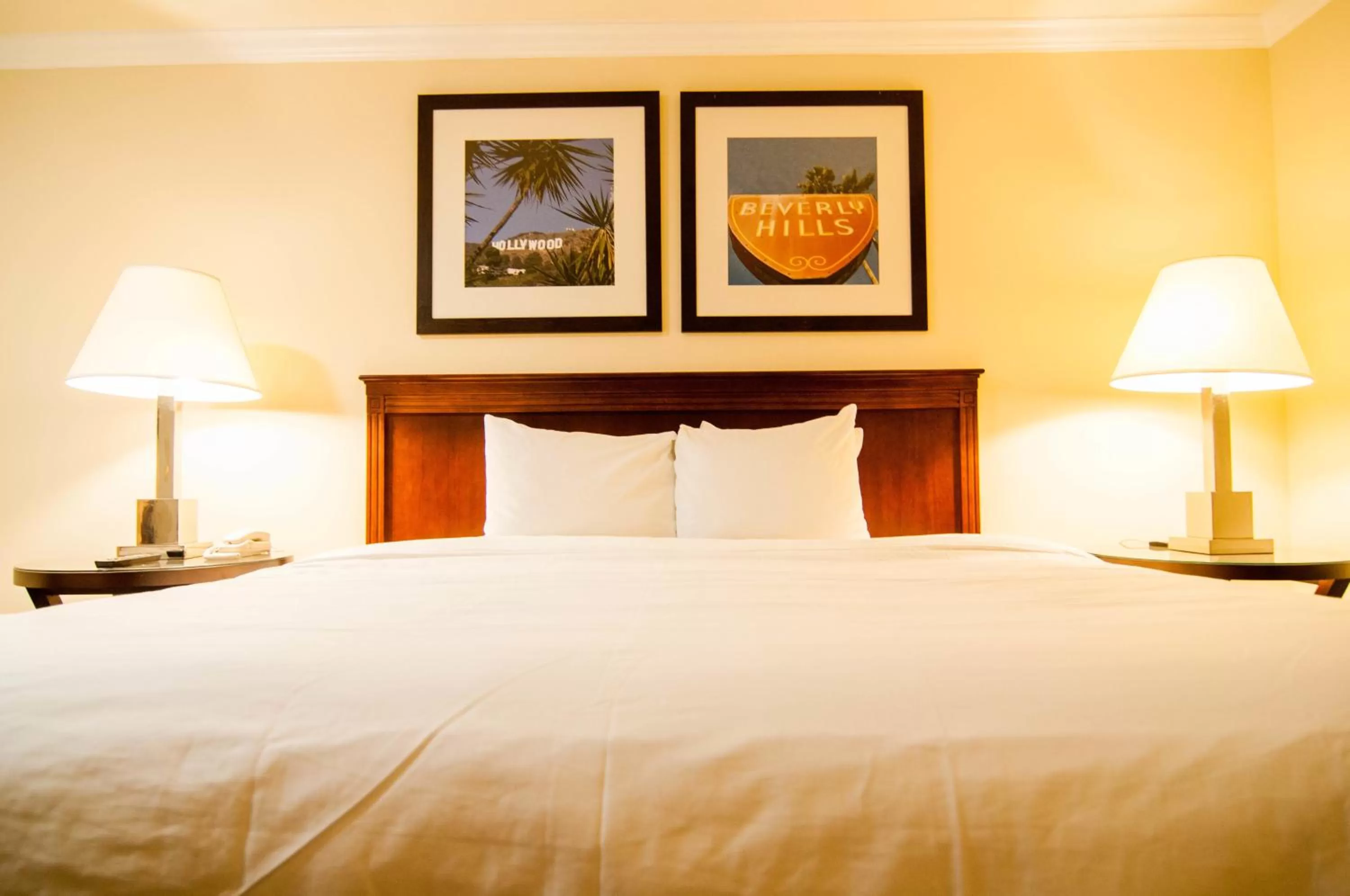 Bedroom, Bed in Bokai Garden Hotel