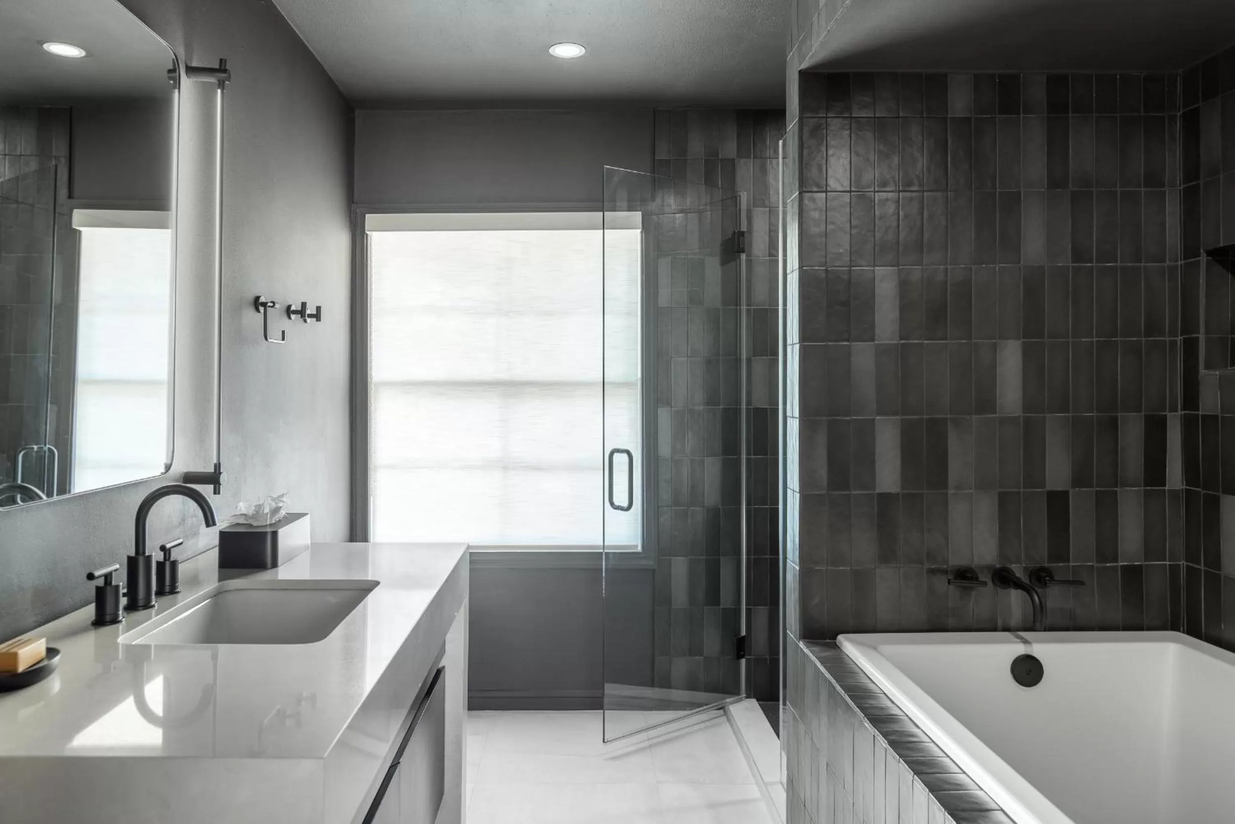 Shower in La Colombe d'Or Hotel