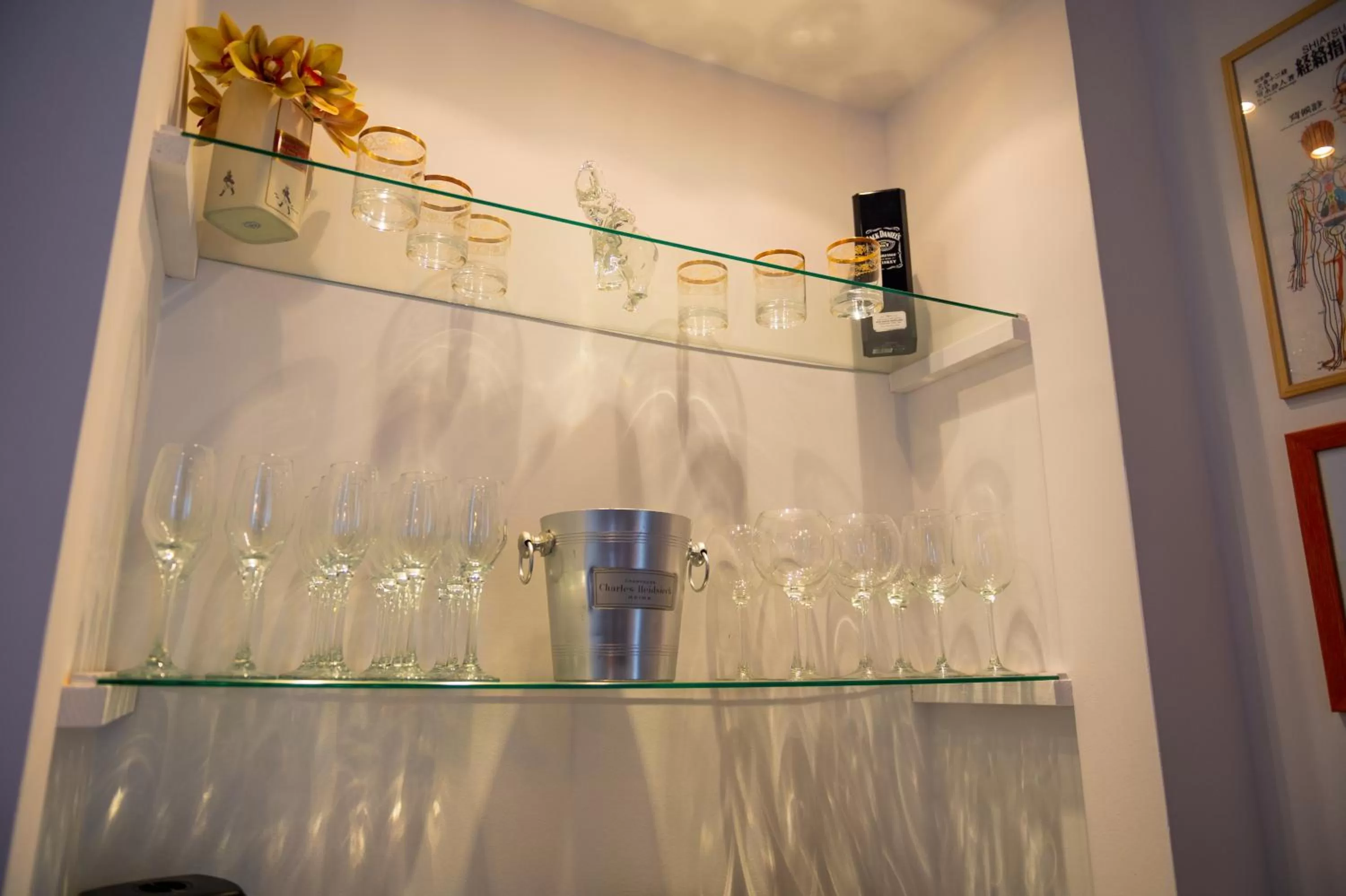 Communal lounge/ TV room in AUSA suites