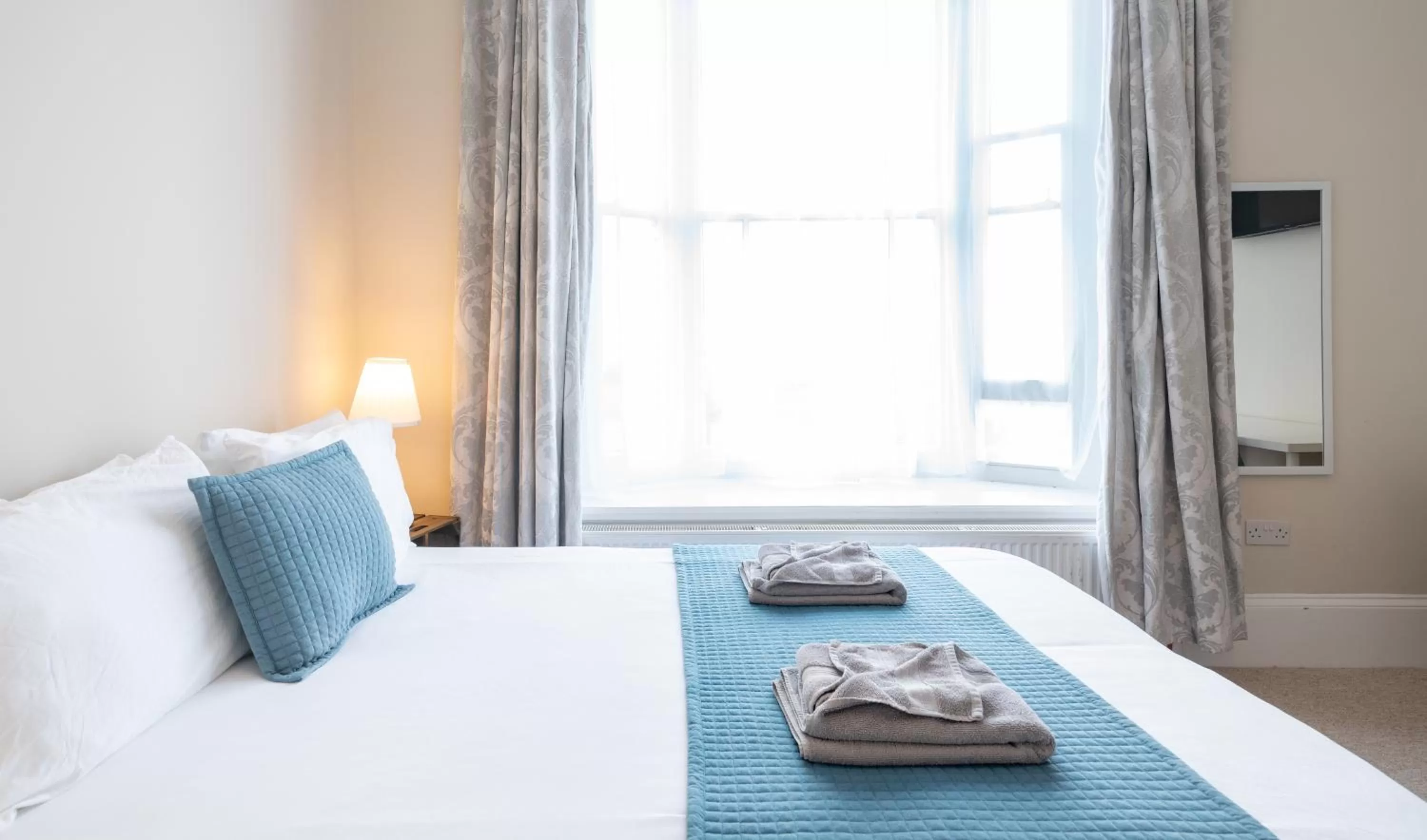 Bed in The Veteran Hotel & Bar