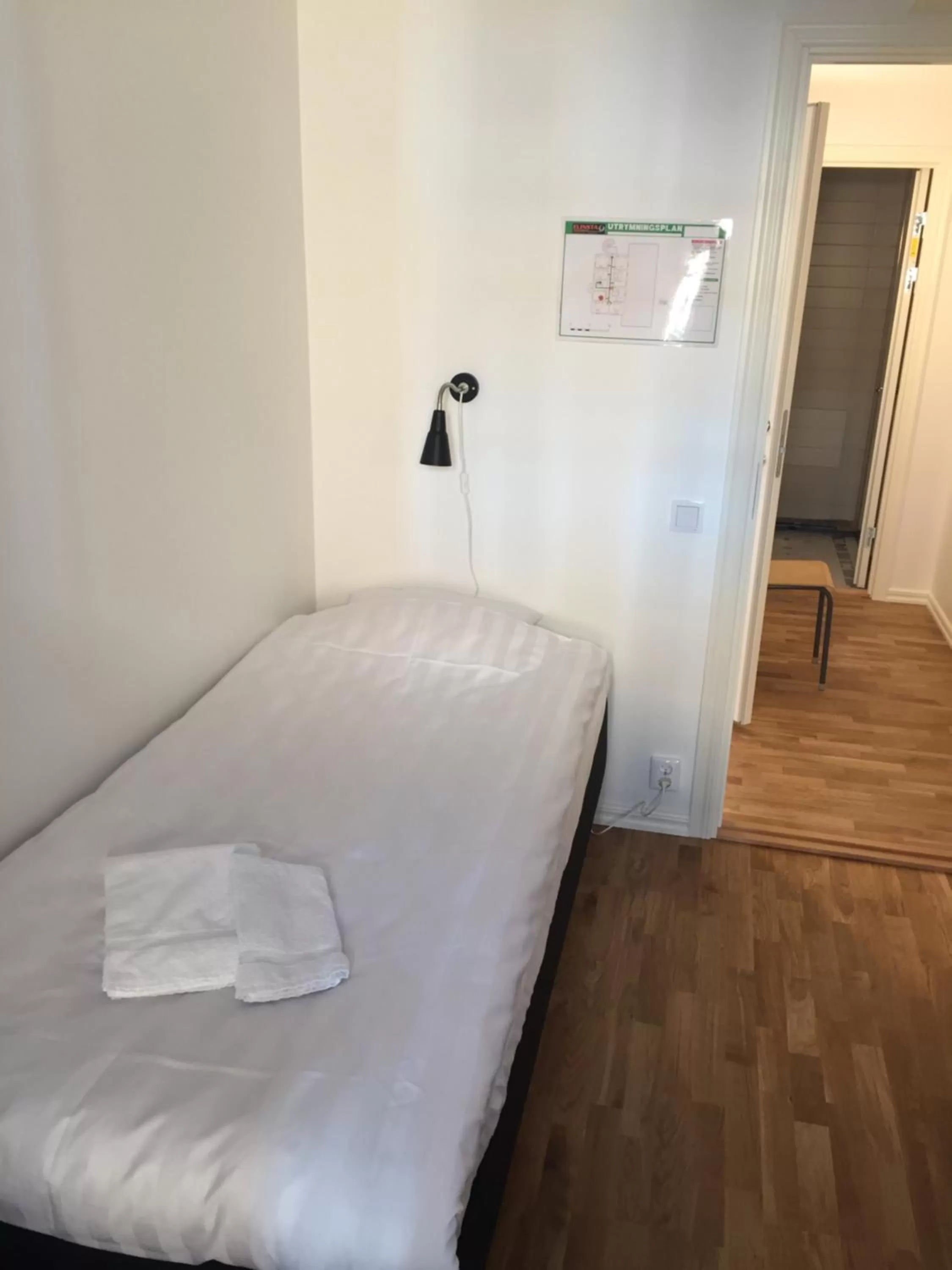 Photo of the whole room in Melleruds Golfklubb Bed & Breakfast