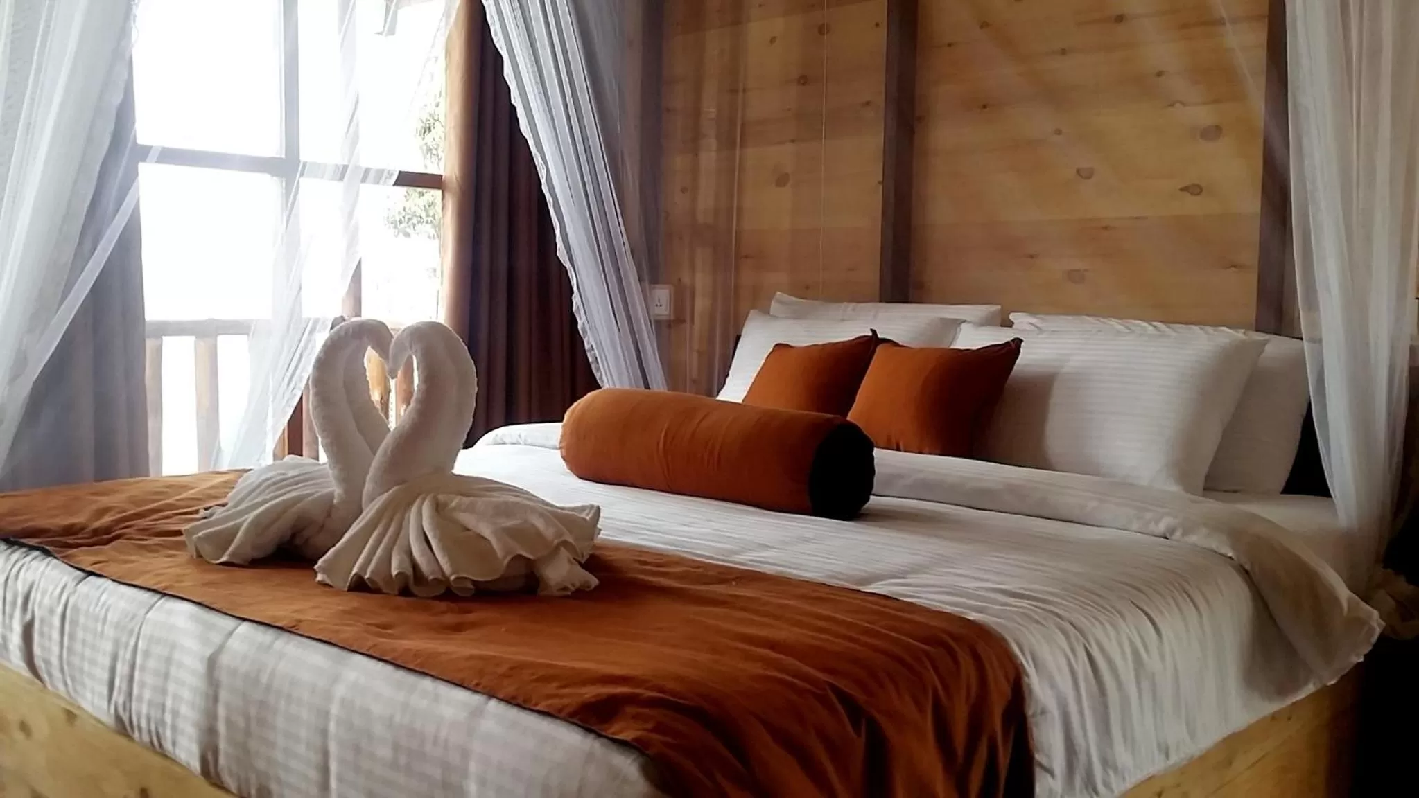 Bed in Saffron Eco Cottage