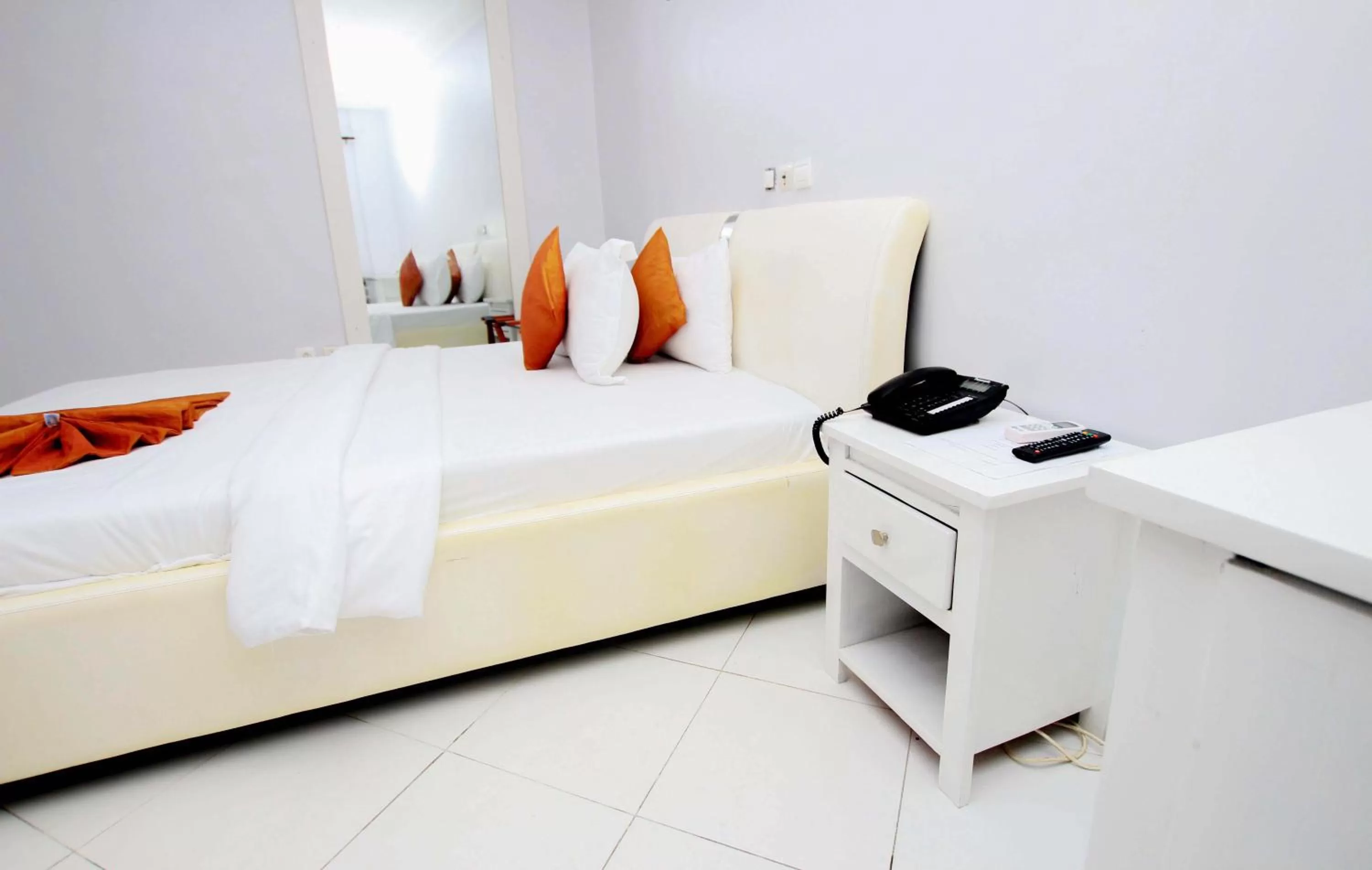 Bedroom, Bed in Hotel Galilée