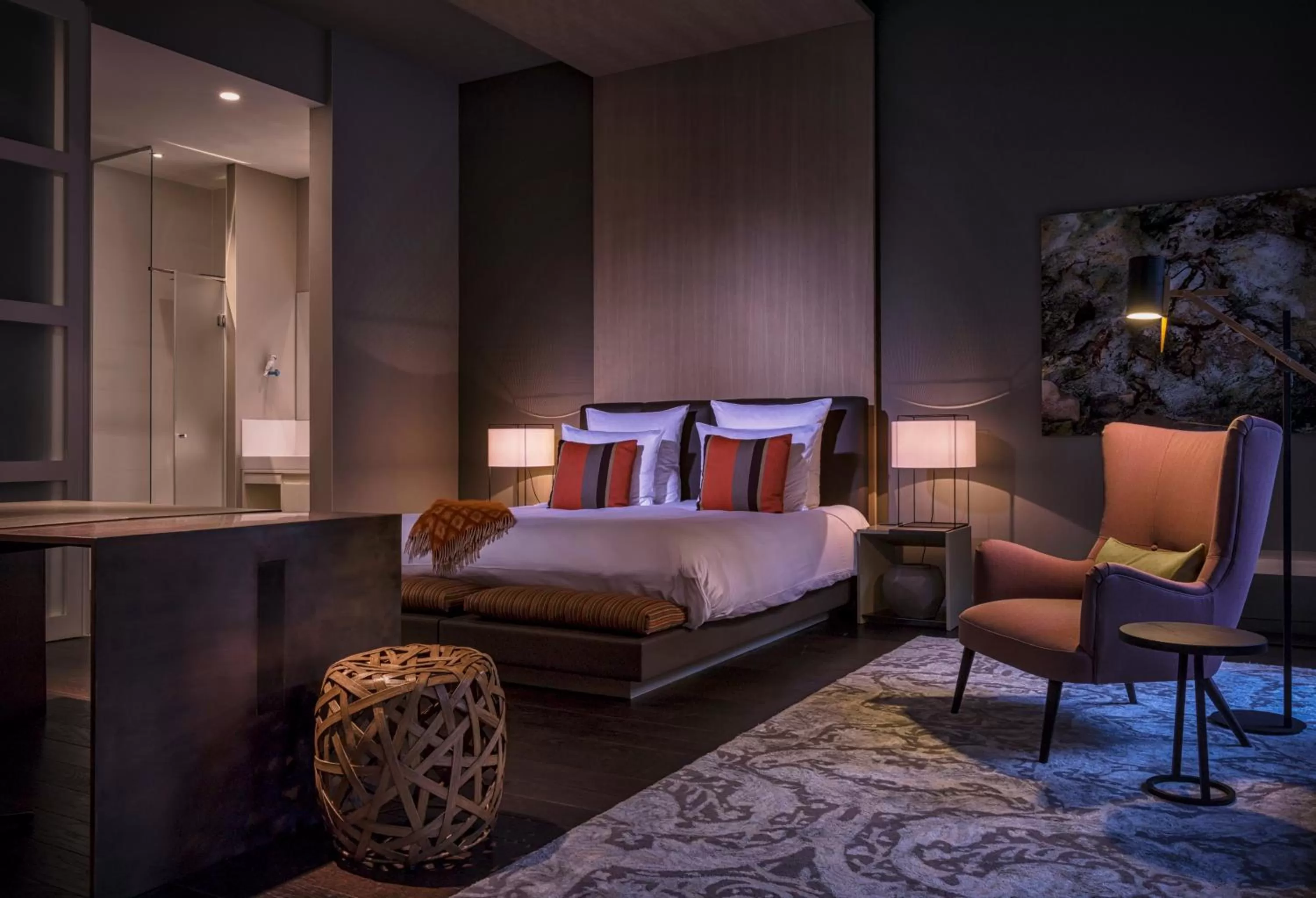 Bathroom, Bed in SO/ Berlin Das Stue