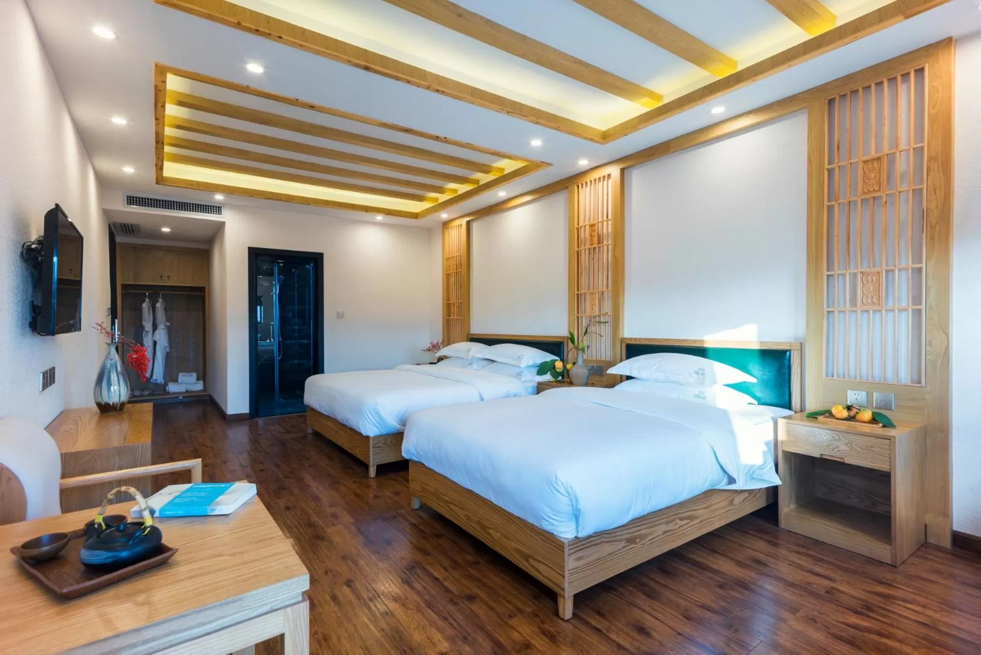 Bed in Lijiang Gemmer Hotel