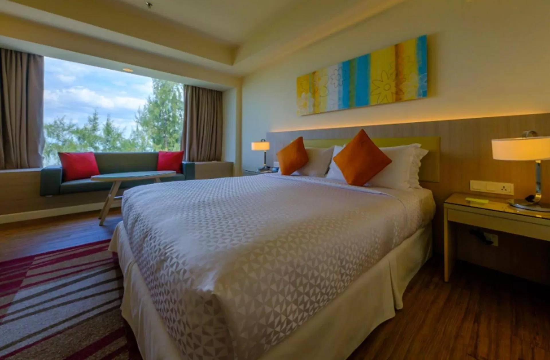 Photo of the whole room, Bed in Mercure Penang Beach