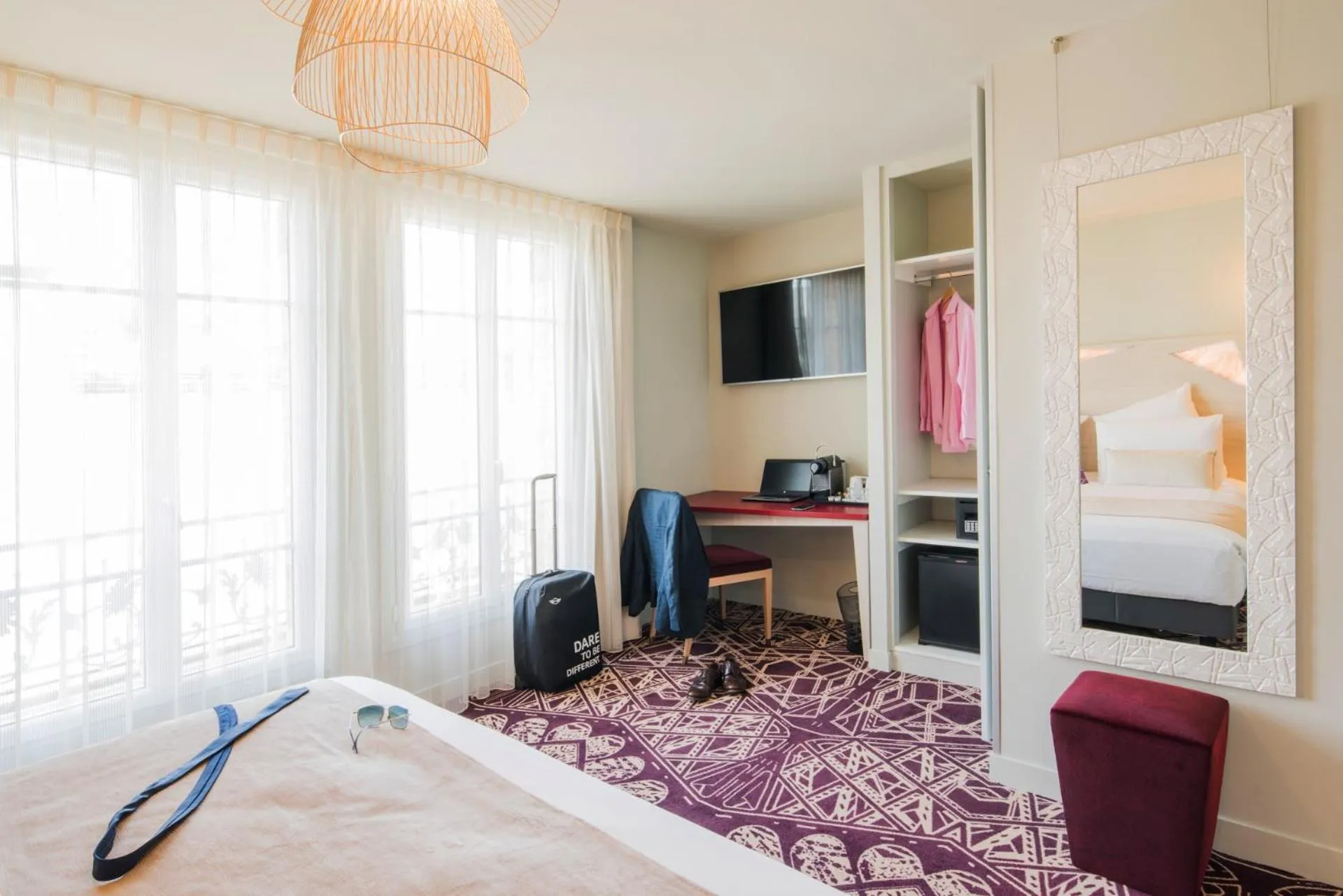 Bedroom, Bed in Mercure Paris Pont de Levallois Neuilly