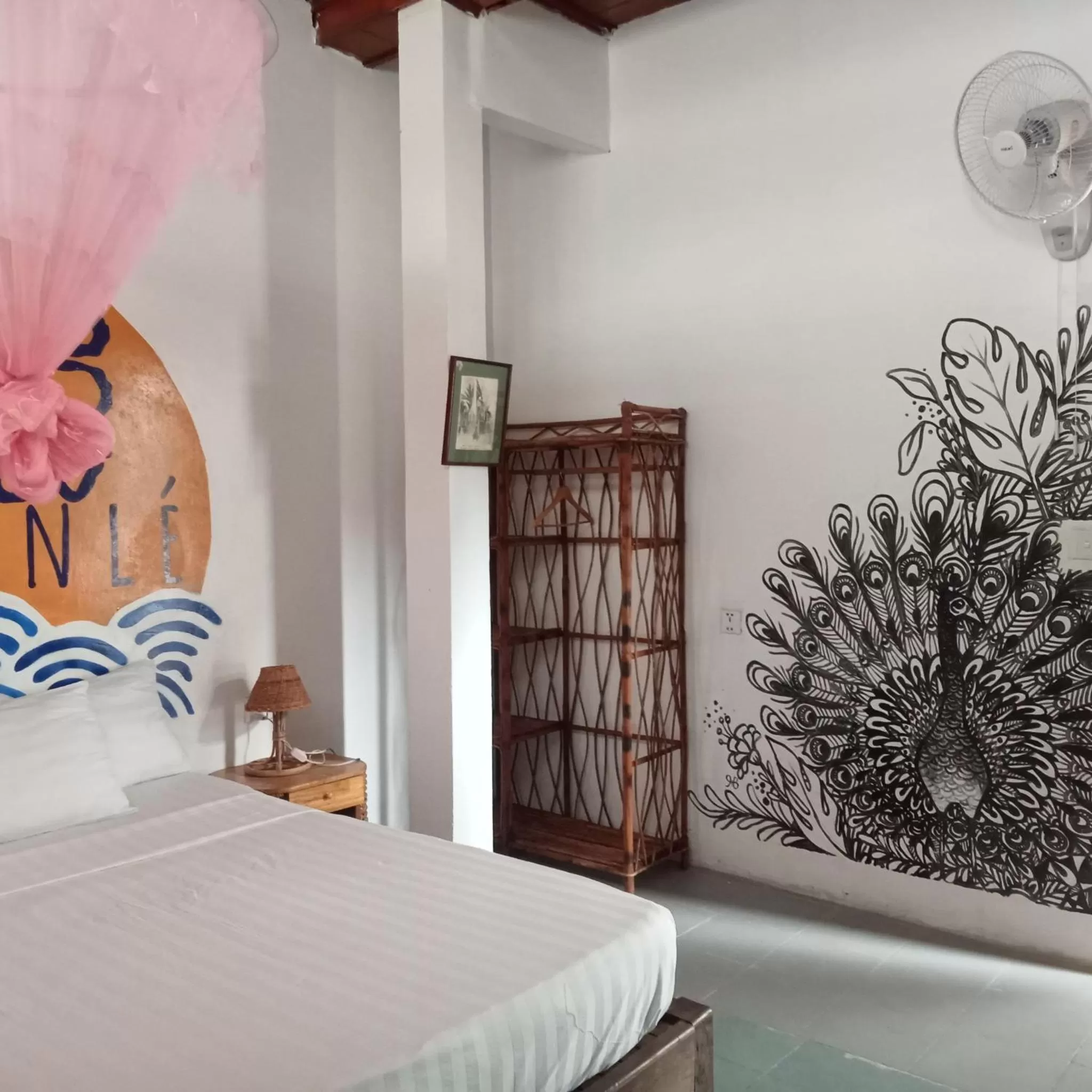 Restaurant/places to eat, Bed in Nomad Guesthouse