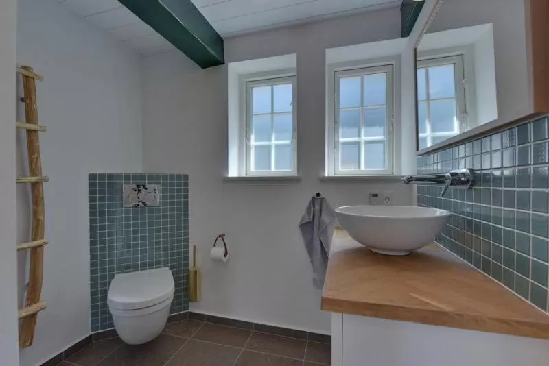 Toilet in Hørhavegården B&B