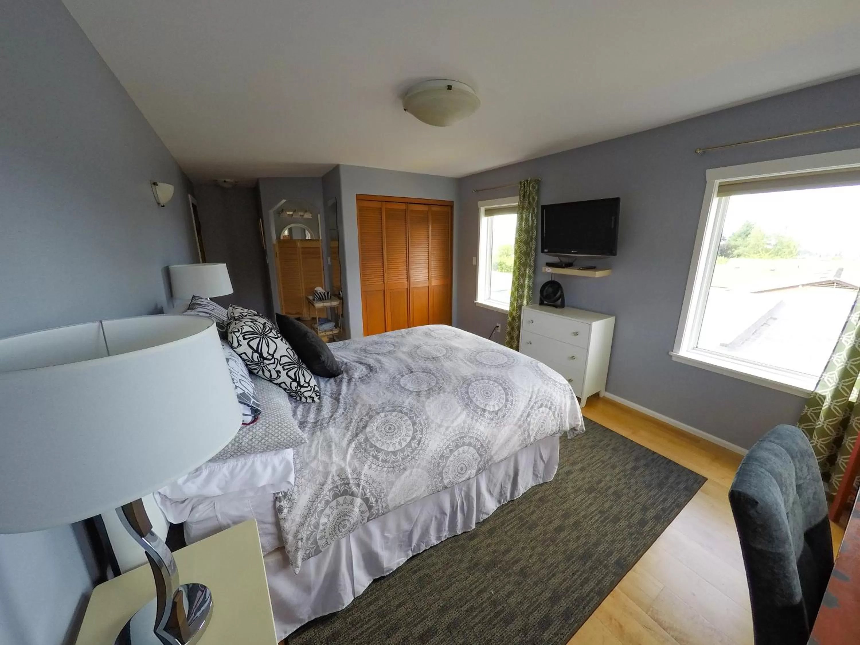 Photo of the whole room in Money Pennies Bed and Breakfast