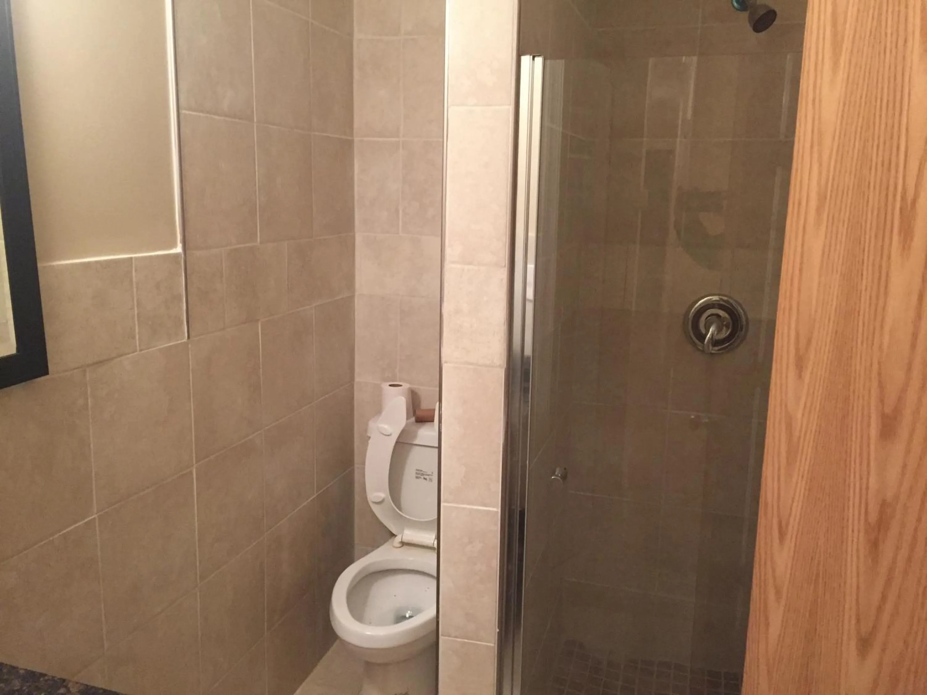 Bathroom in DC International Hostel 2