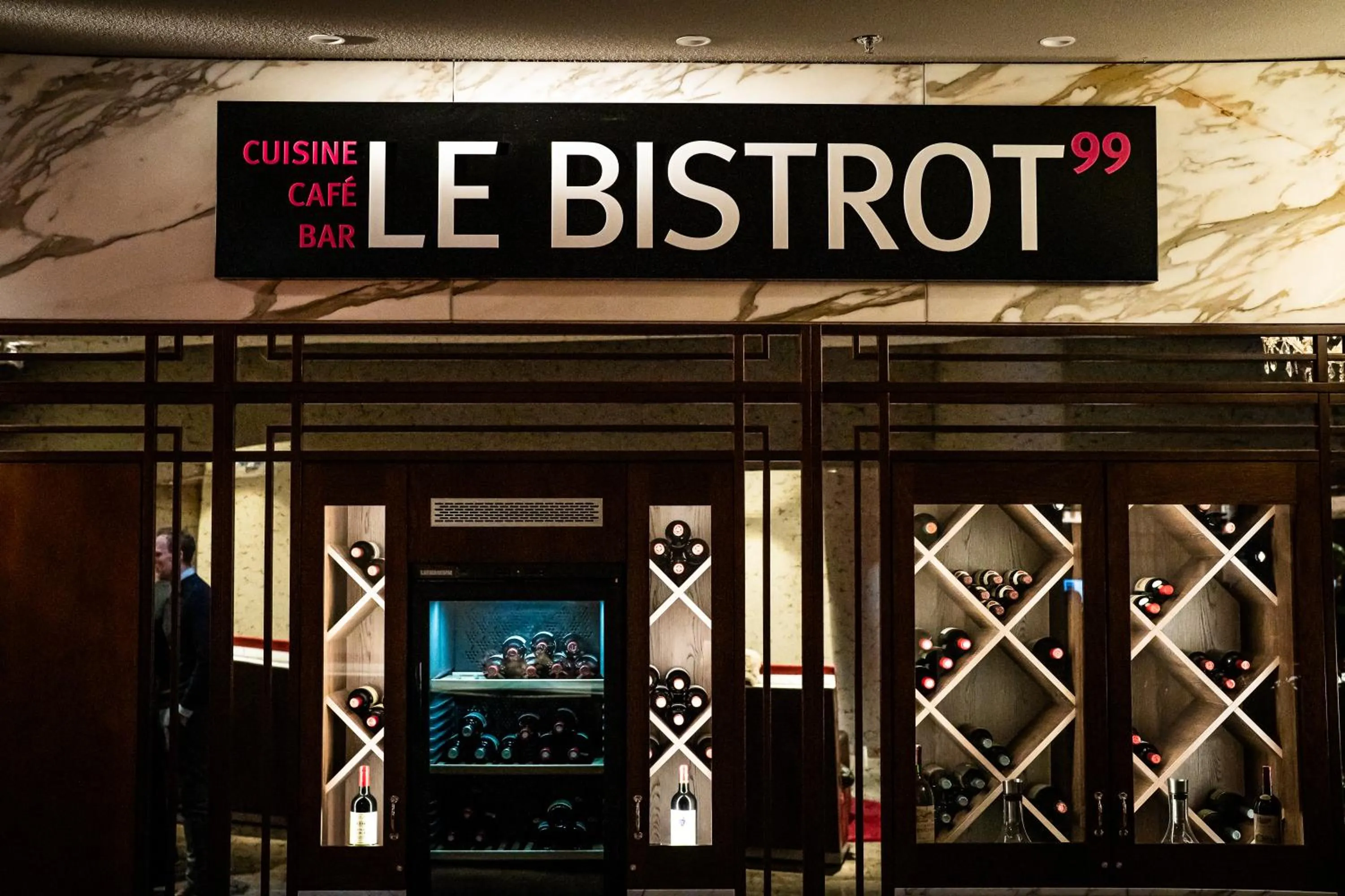 Restaurant/places to eat in Dorint Hotel am Heumarkt Köln