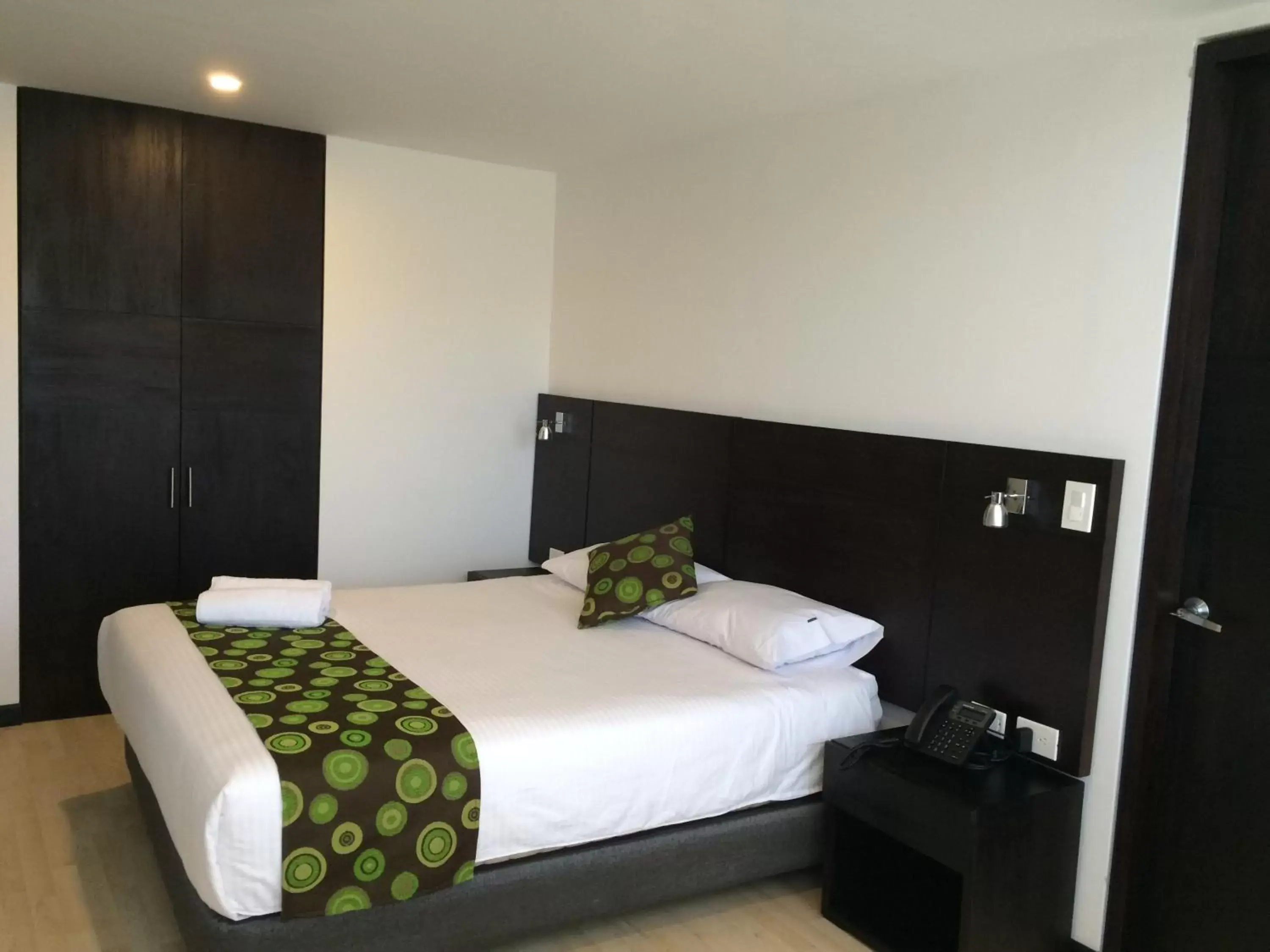 Queen Room with Balcony in Hotel H53 Queen Room with Balcony in Hotel H53